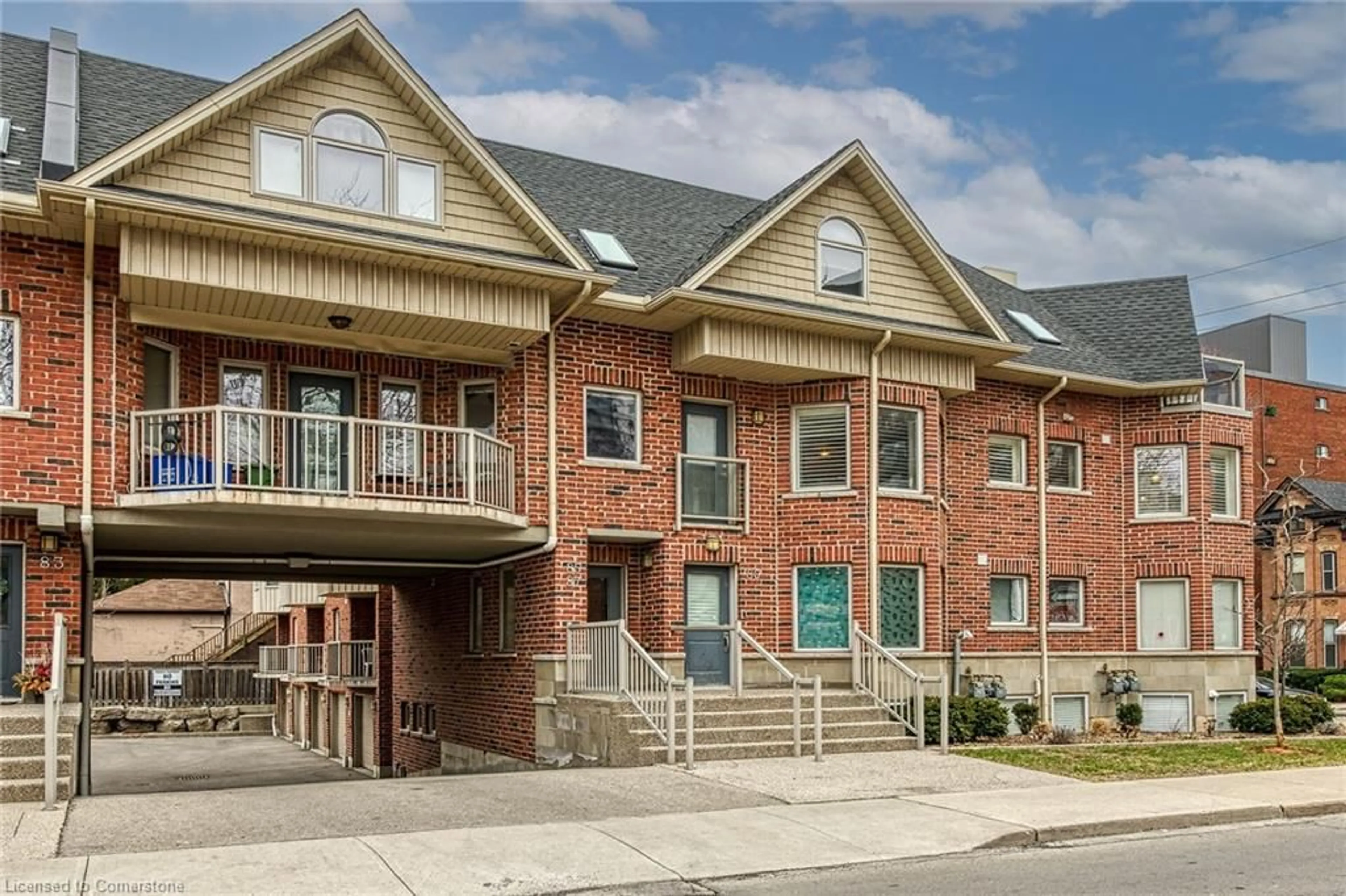 Home with brick exterior material, building for 87 Young St, Hamilton Ontario L8N 1V4
