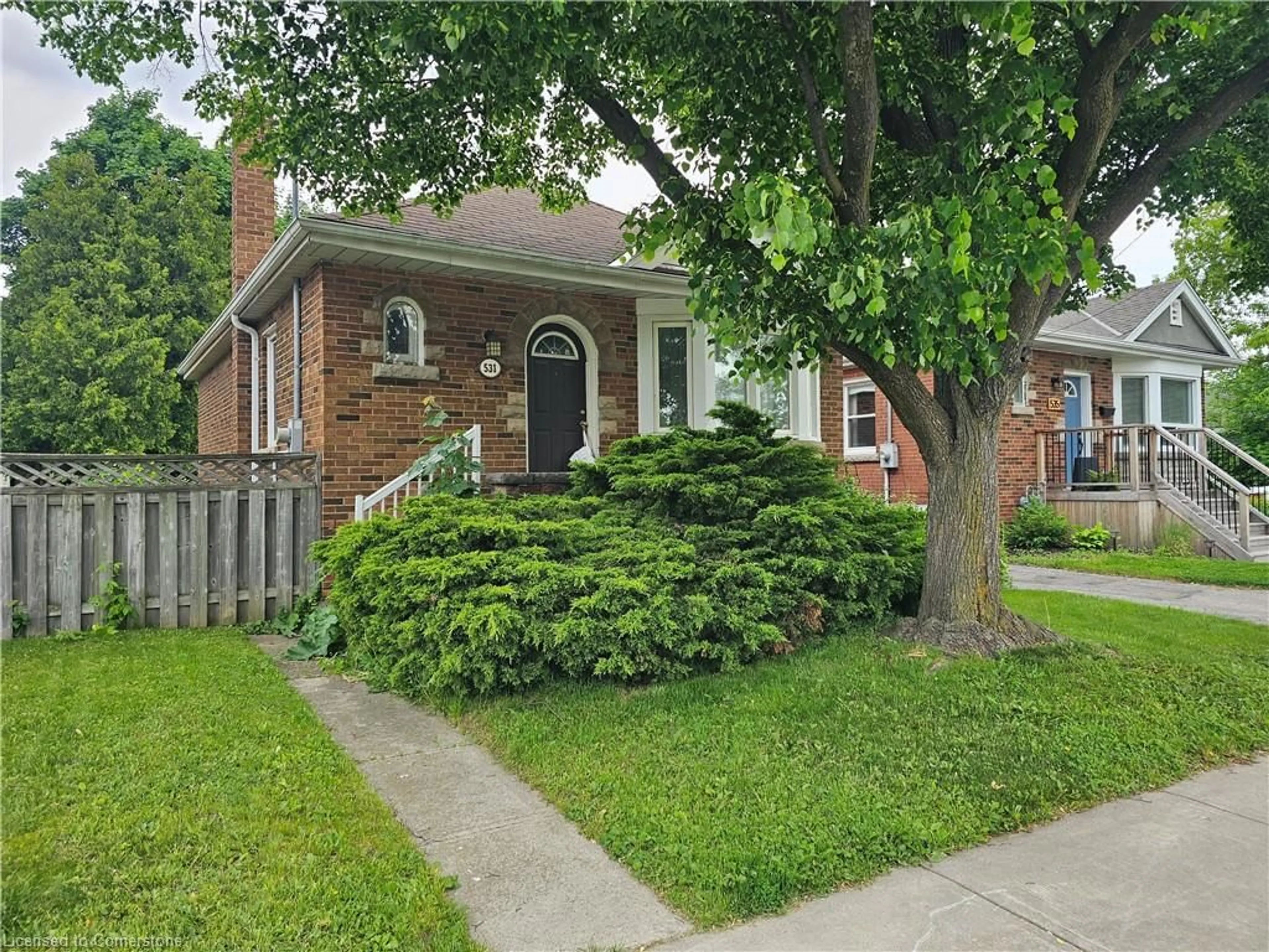 Home with brick exterior material, street for 531 Queensdale Ave, Hamilton Ontario L8V 1L1