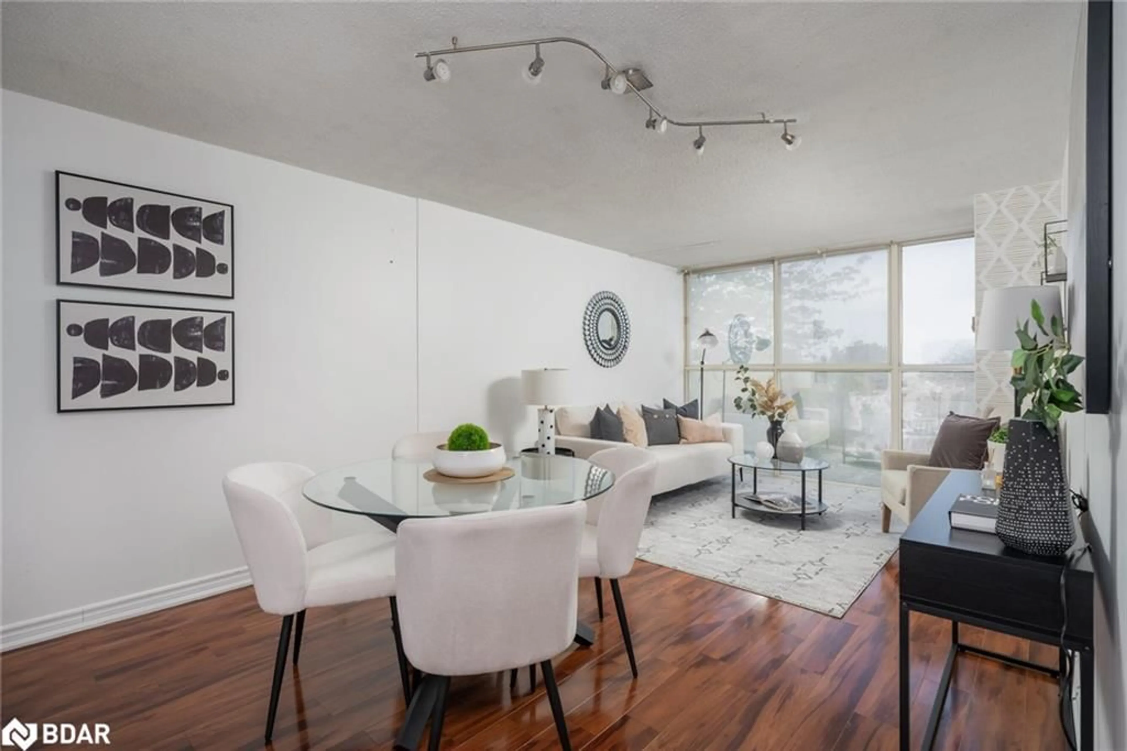 Dining room, wood/laminate floor for 4205 Shipp Dr, Mississauga Ontario L4Z 2Y9