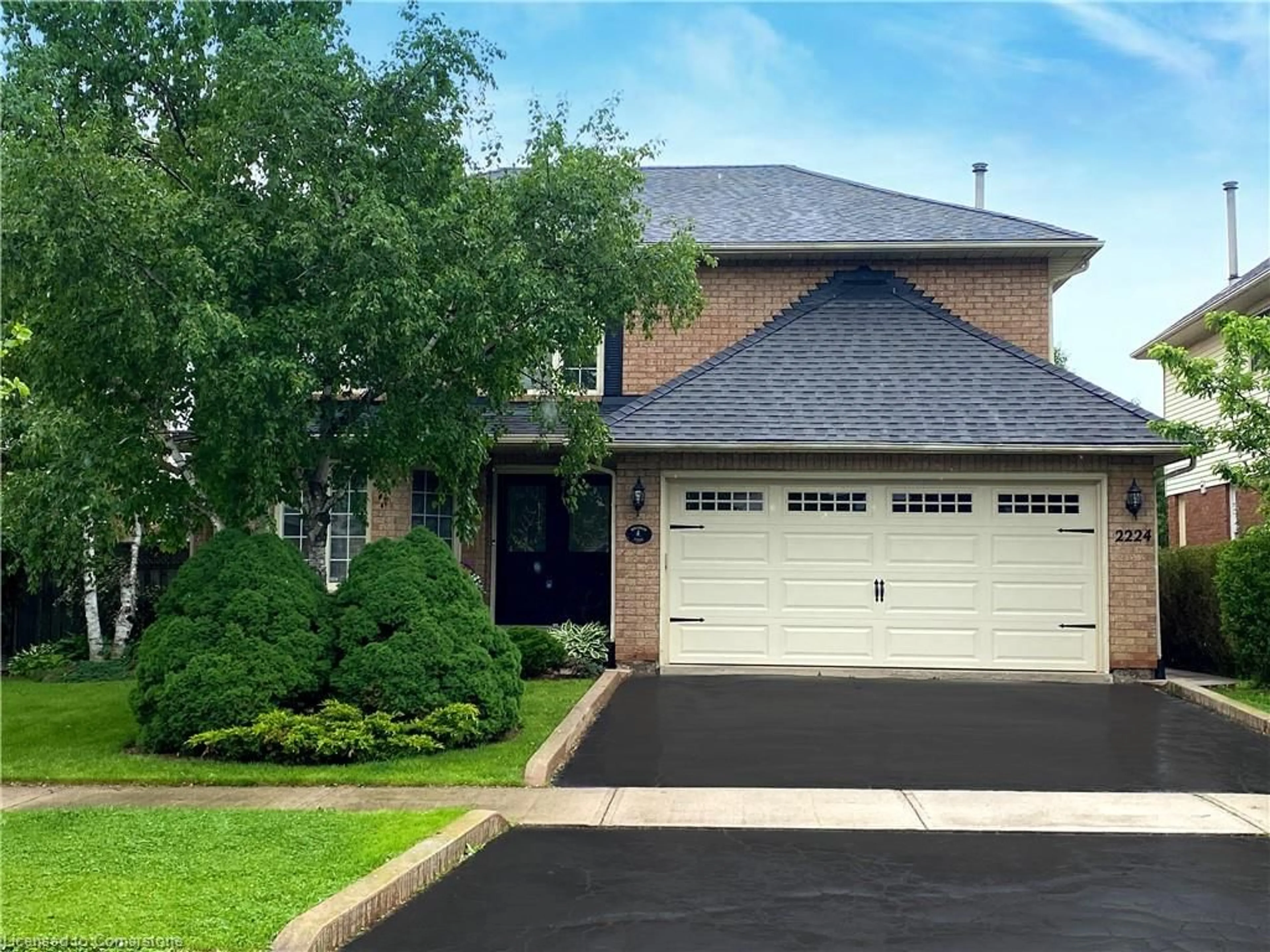 Home with brick exterior material, street for 2224 Vista Dr, Burlington Ontario L7M 3N5