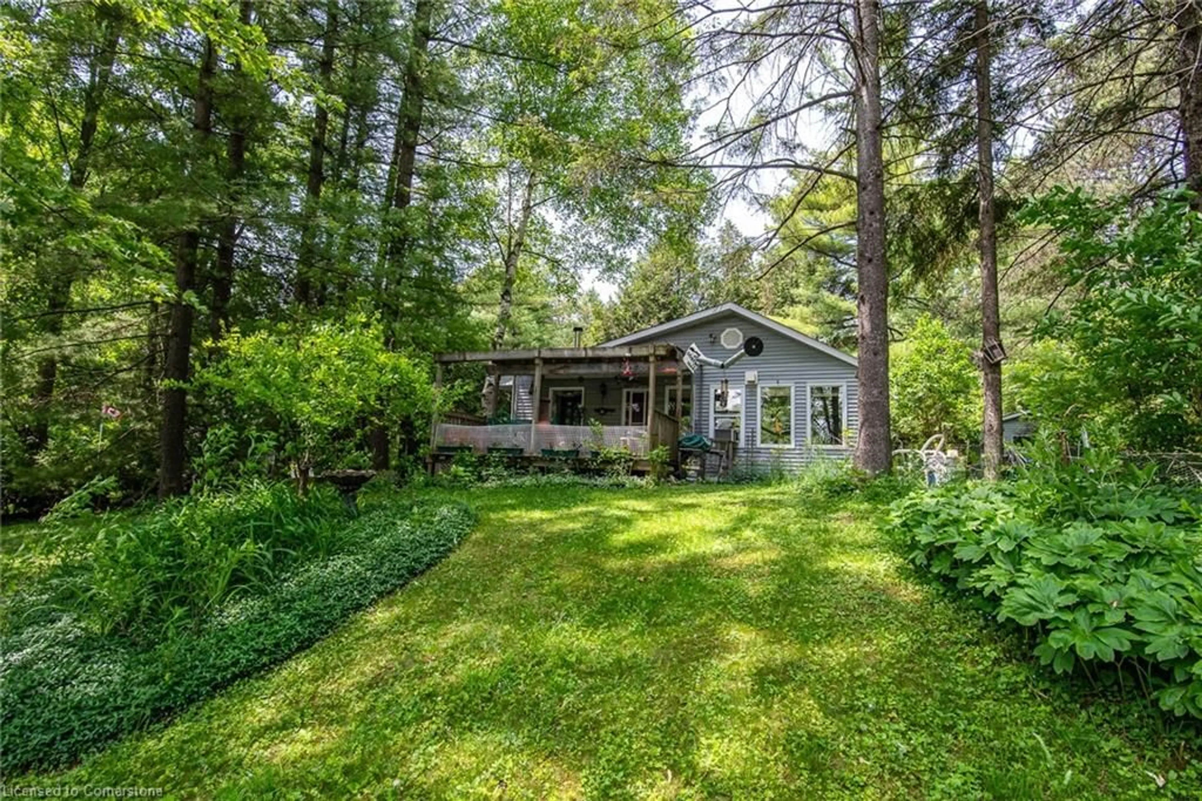 Unknown for 1002 Tenth St, Belwood Ontario N0B 1J0