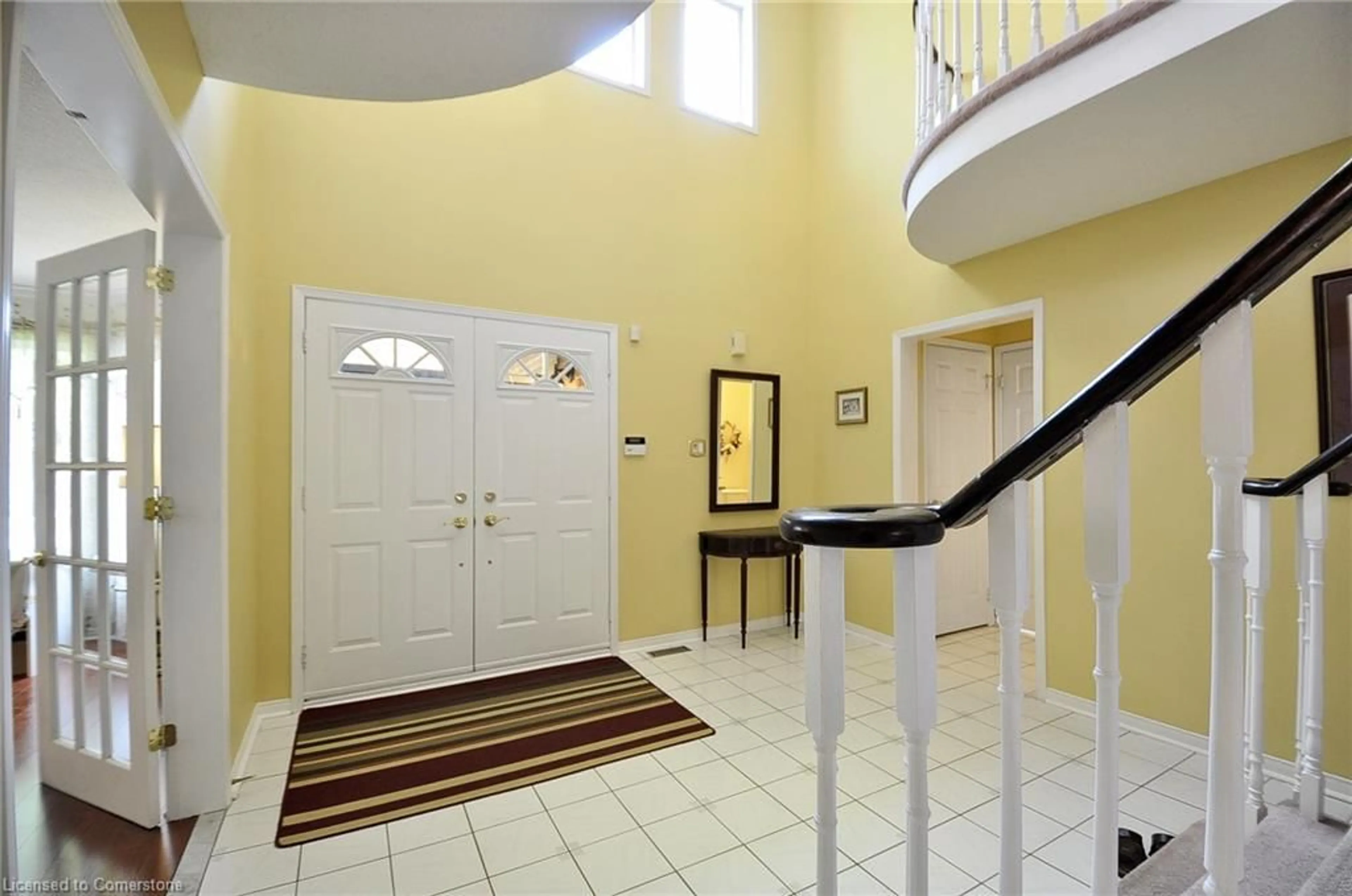 Indoor foyer for 61 Harwood Rd, Cambridge Ontario N1S 4R9