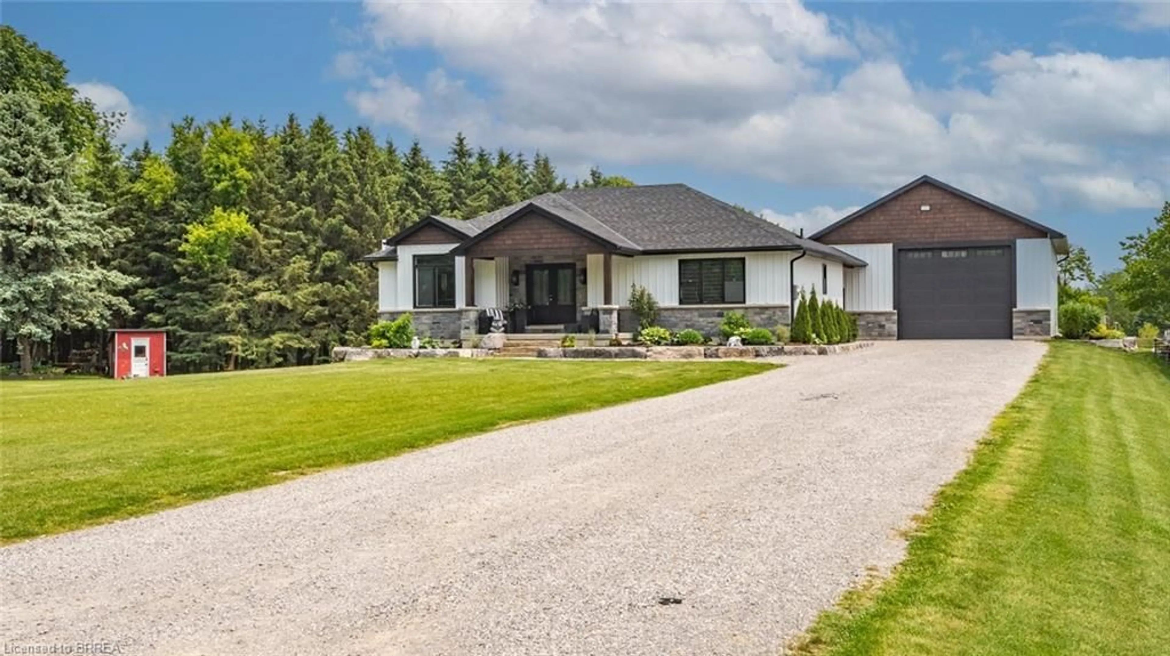 Home with vinyl exterior material, street for 6 Kings Lane, Scotland Ontario N0E 1R0