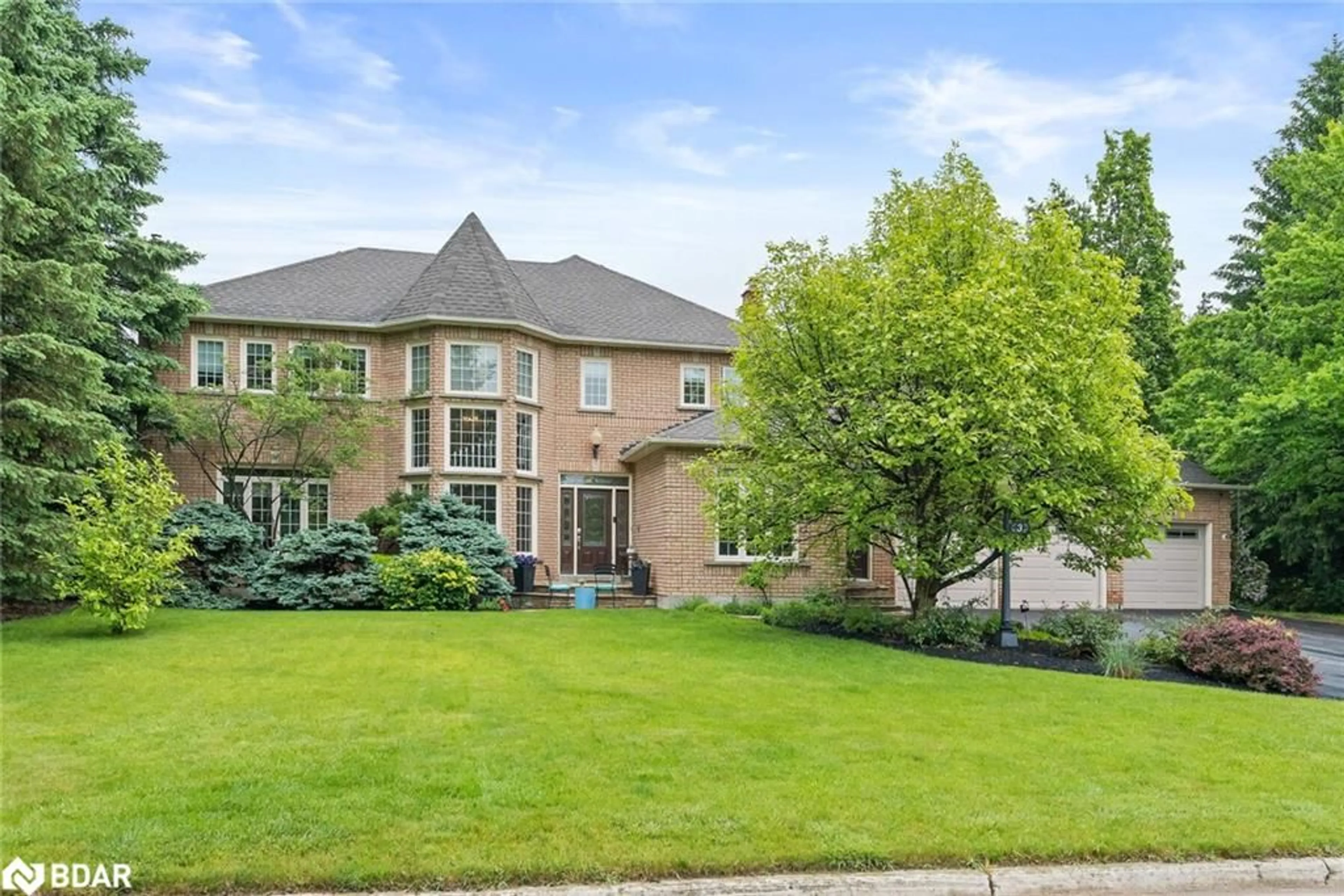 Home with brick exterior material, street for 3 Thomas Crt, Glen Williams Ontario L7G 5G7
