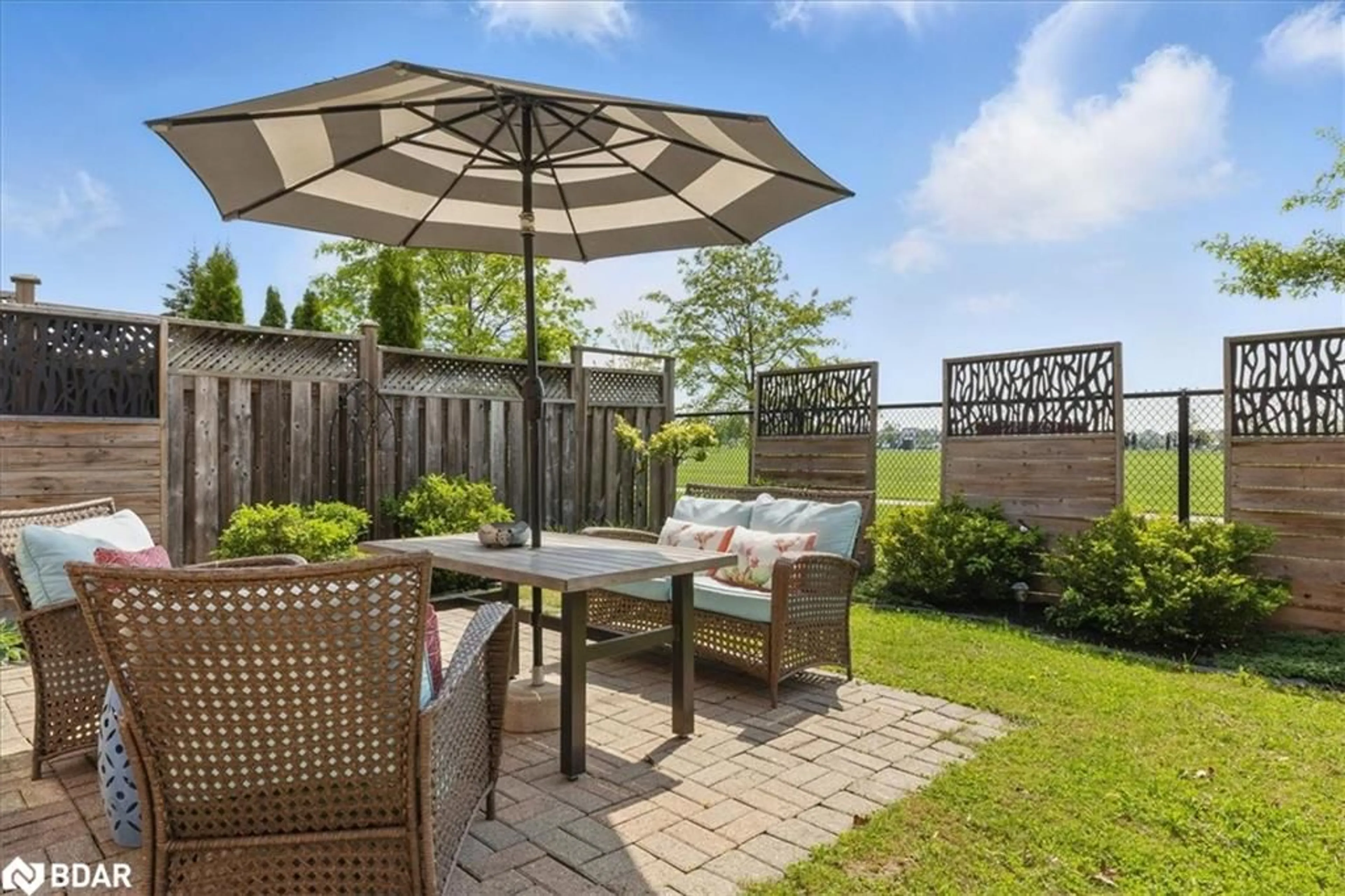 Patio, water/lake/river/ocean view for 769 Shortreed Cres, Milton Ontario L9T 0E8