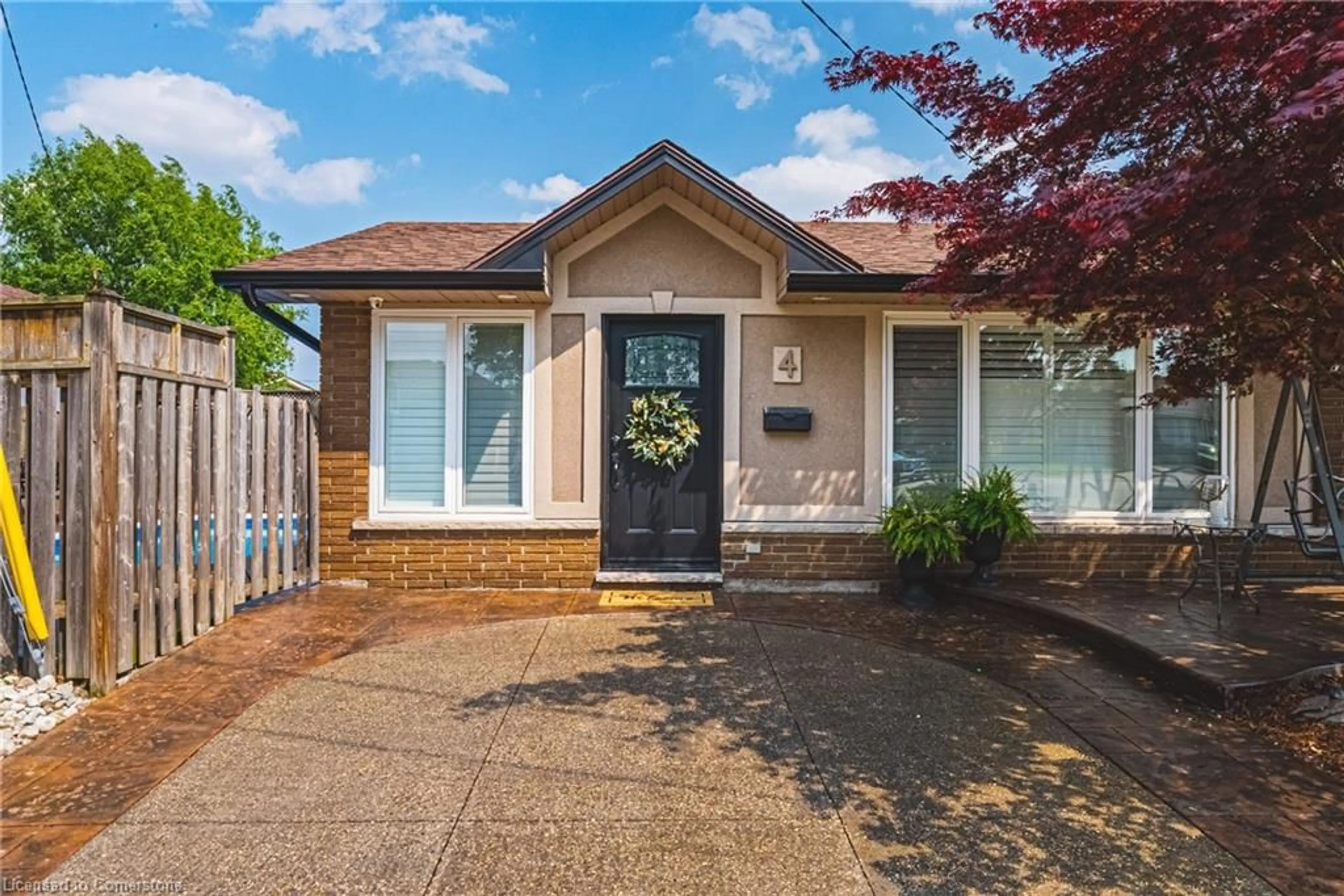 Home with brick exterior material, street for 4 Manning Crt, Hamilton Ontario L9A 3E5