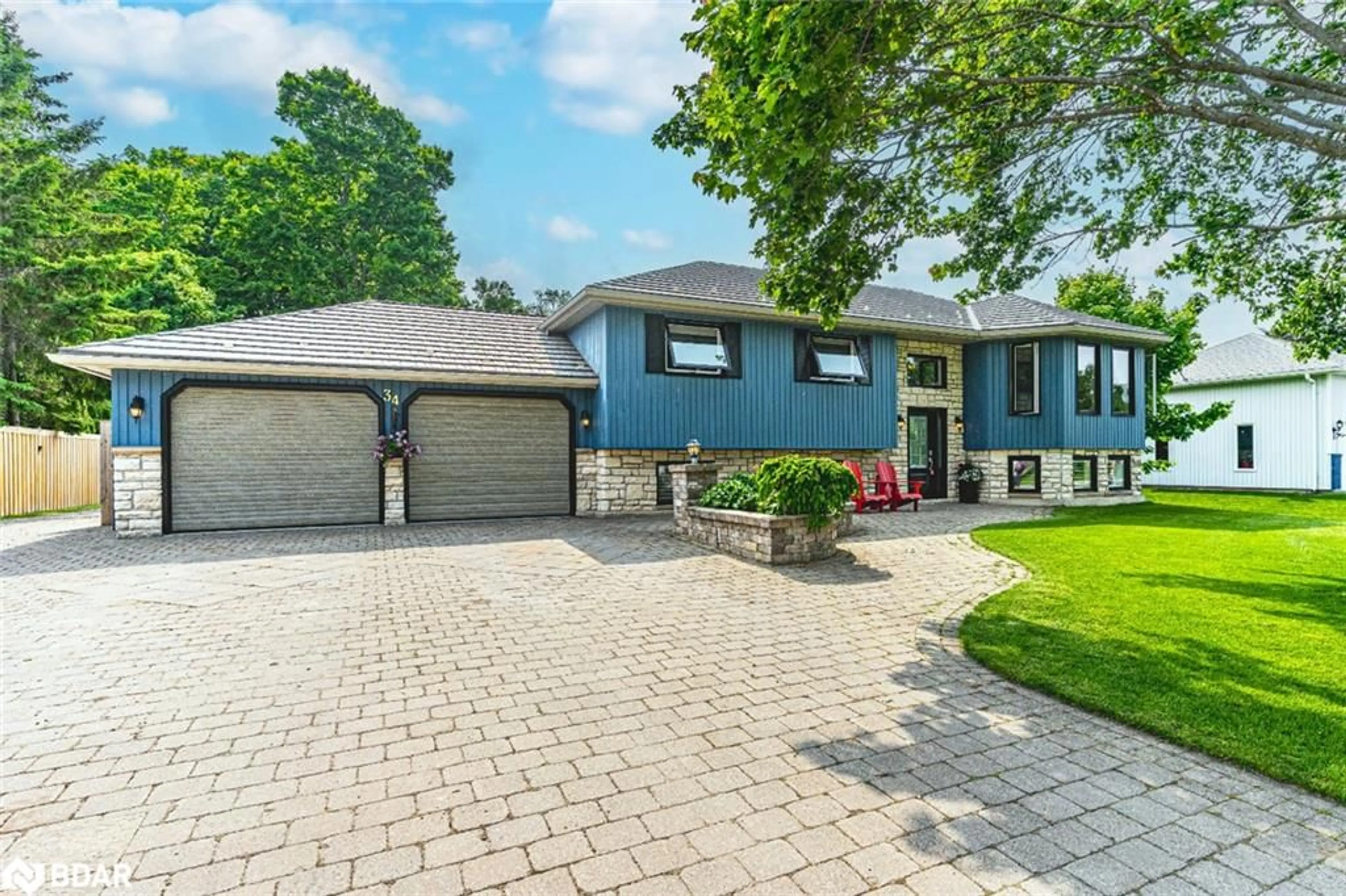 Home with brick exterior material, street for 34 Foyston Park Circle, Minesing Ontario L9X 0A1
