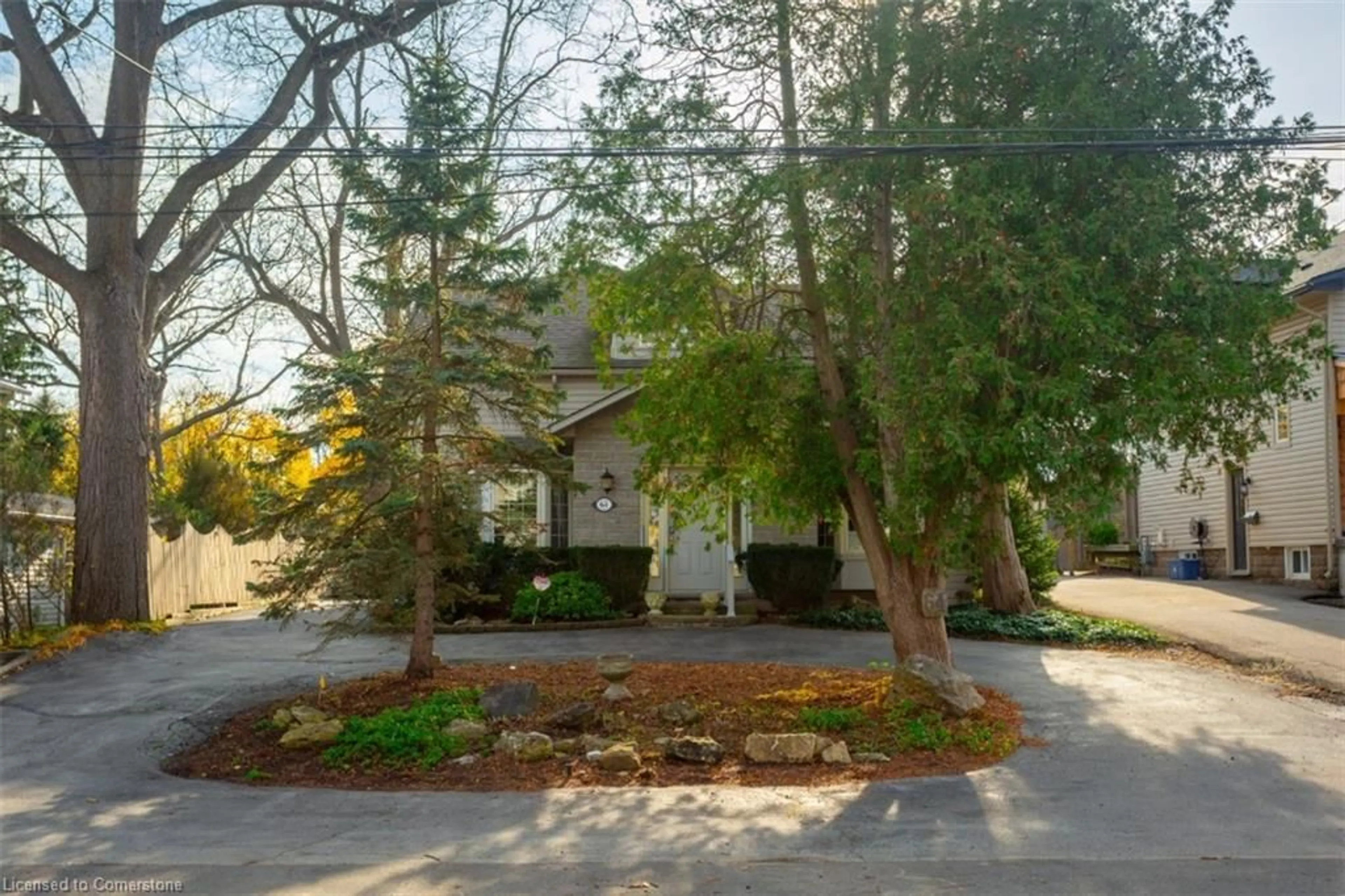 Unknown for 64 Academy St, Ancaster Ontario L9G 2Y1