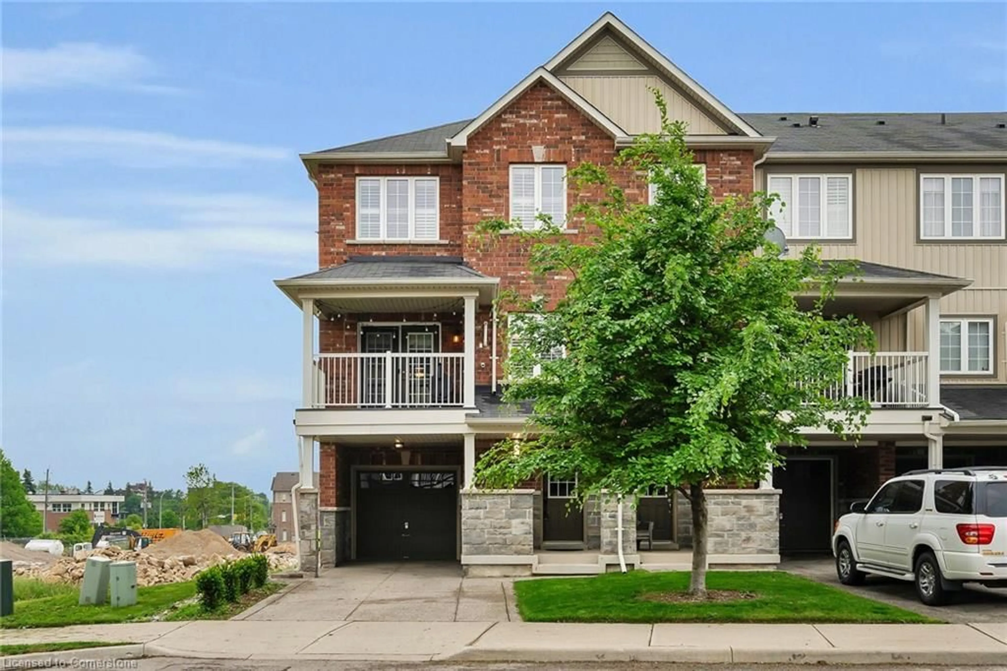 Home with brick exterior material, street for 19 Nisbet Blvd, Waterdown Ontario L8B 0T1