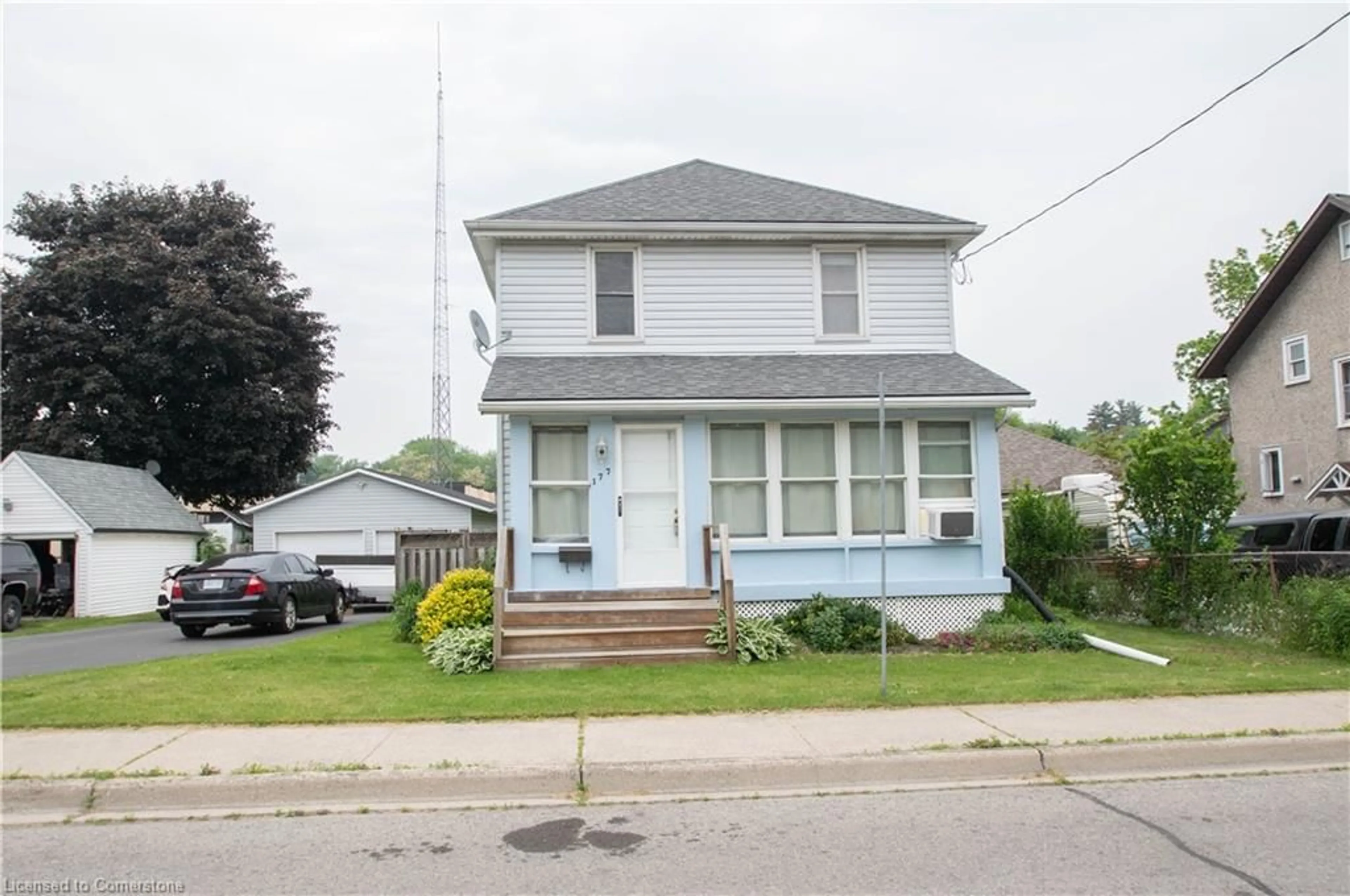Home with vinyl exterior material, street for 177 Owen St, Simcoe Ontario N3Y 2T8