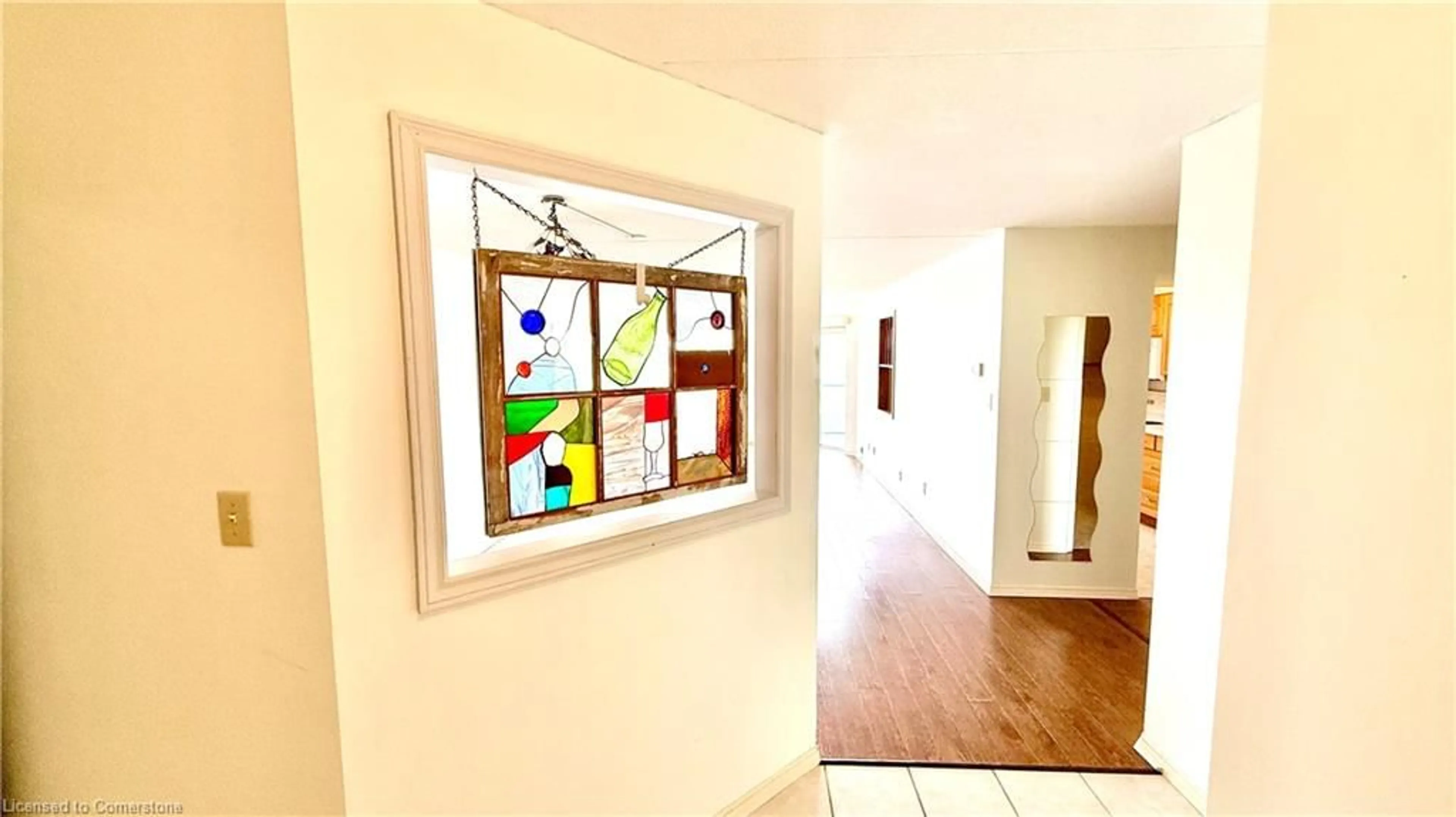 Indoor entryway for 5 Mill Pond Crt #604, Simcoe Ontario N3Y 5J6
