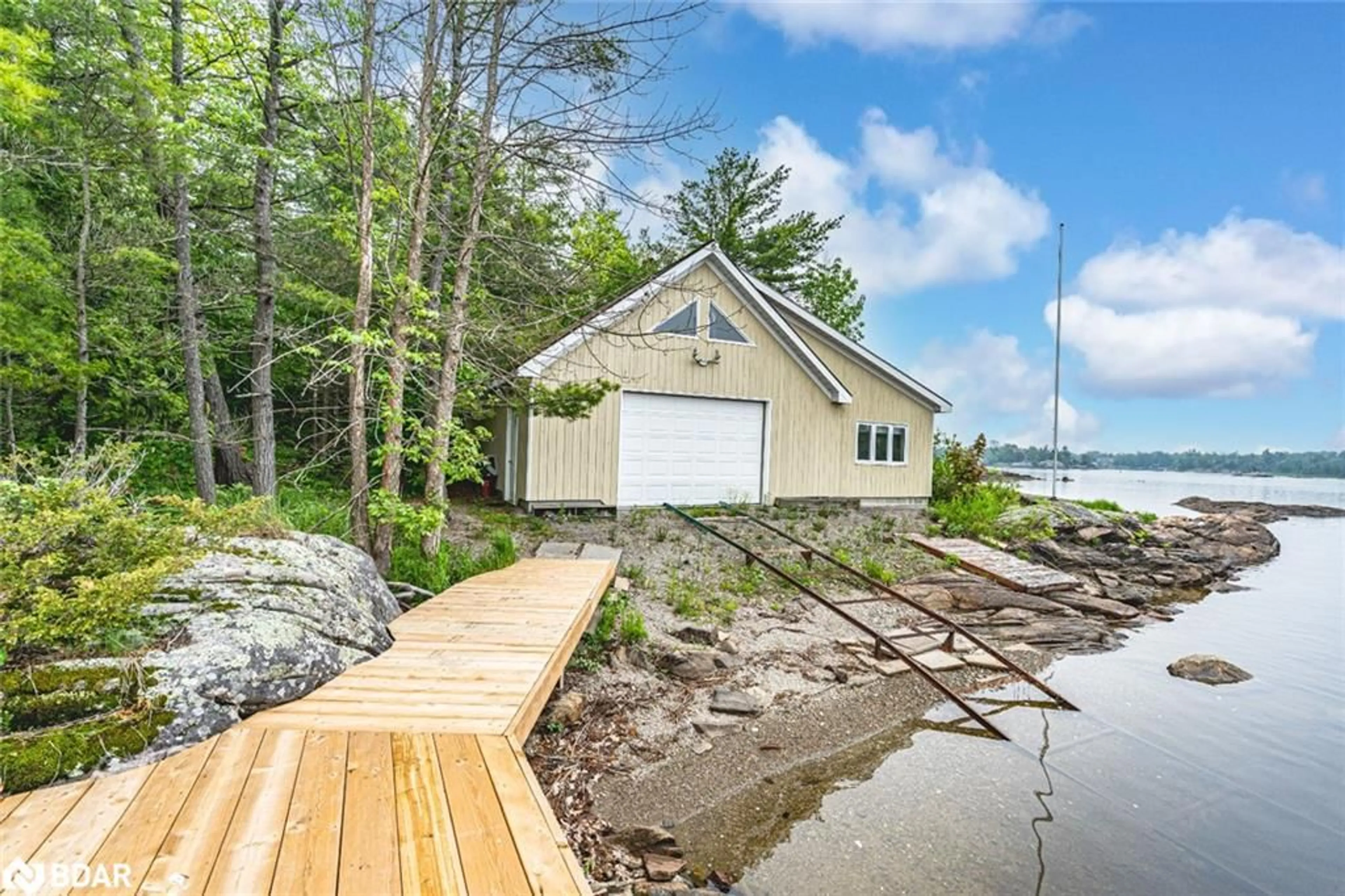 Unknown for 2 Is 880 Georgian Bay, Georgian Bay Ontario L0K 1S0