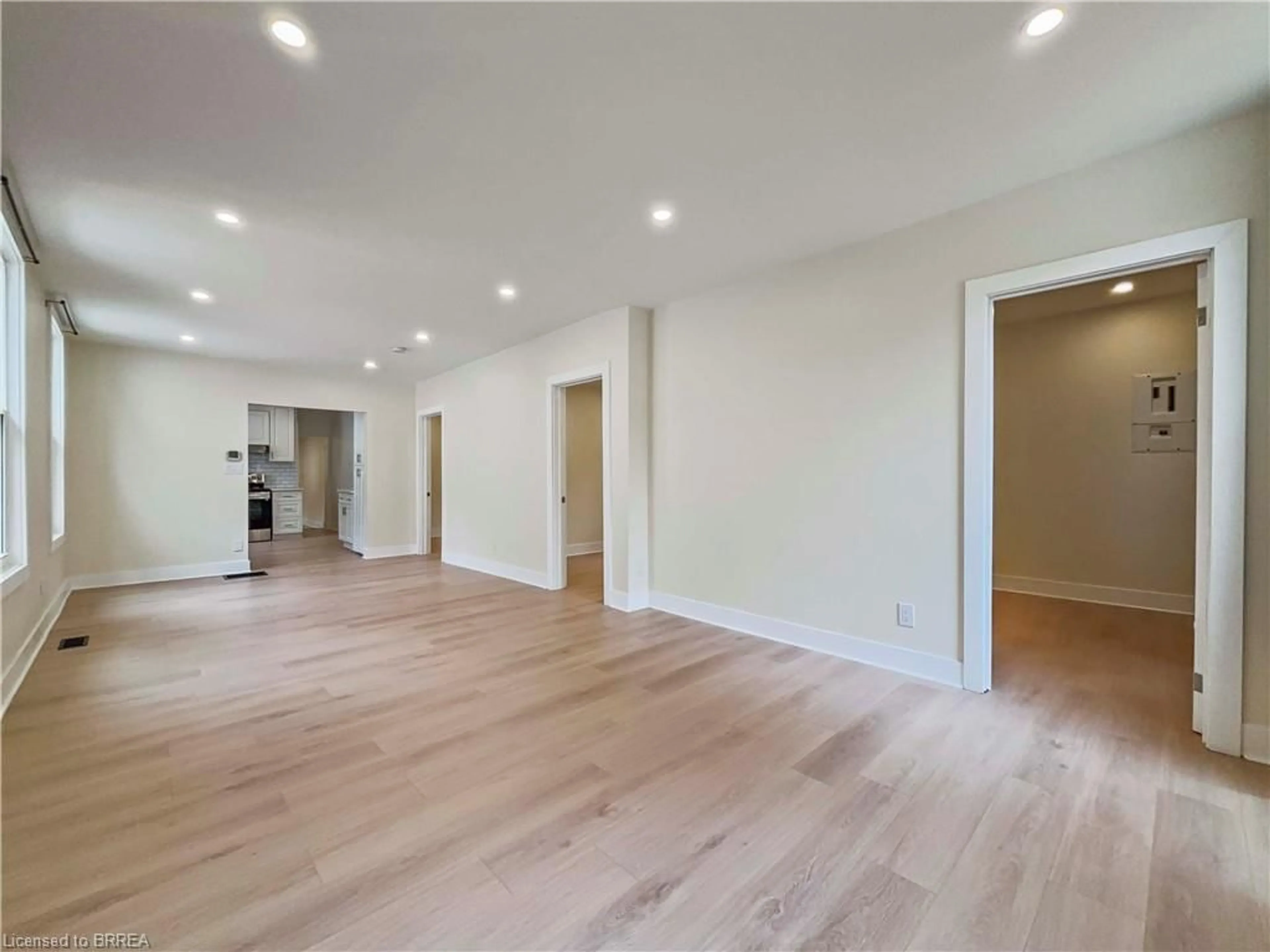 A pic of a room for 164 Nelson St, Brantford Ontario N3S 4B6