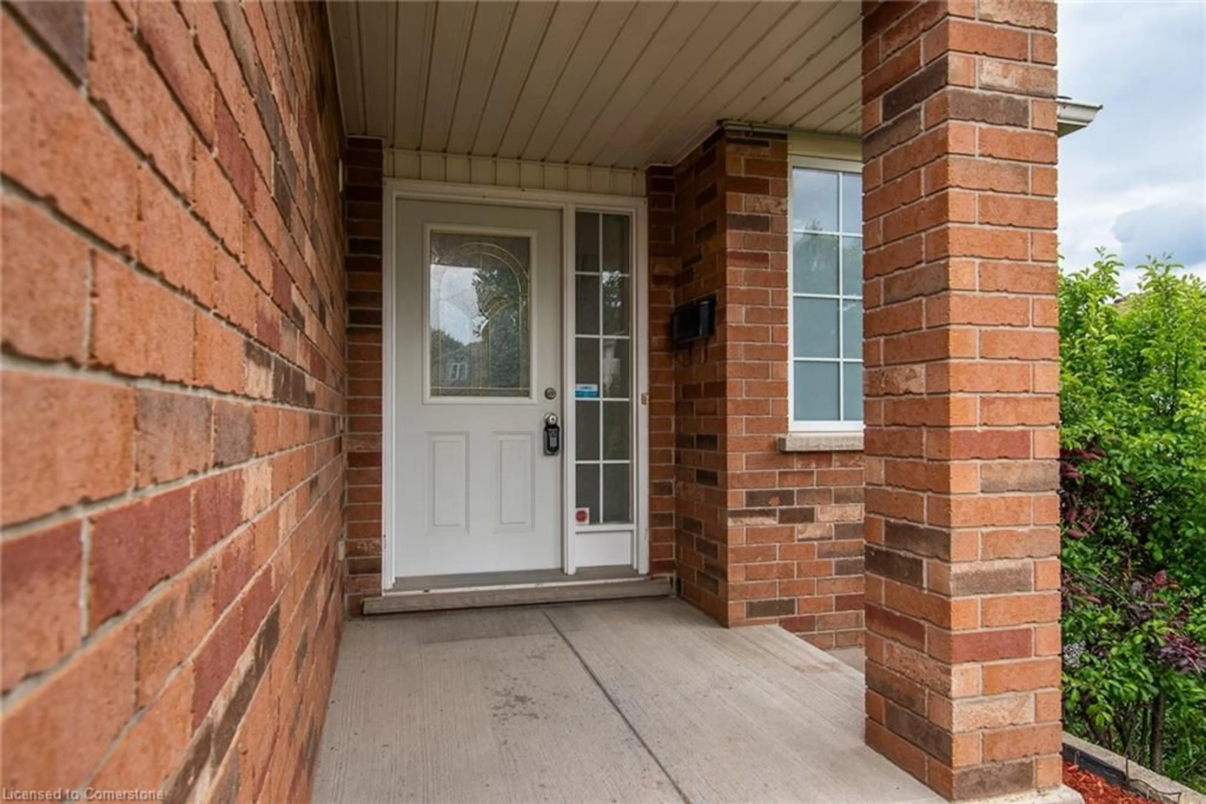 Indoor entryway for 49 Bond Crt, Guelph Ontario N1H 8N6