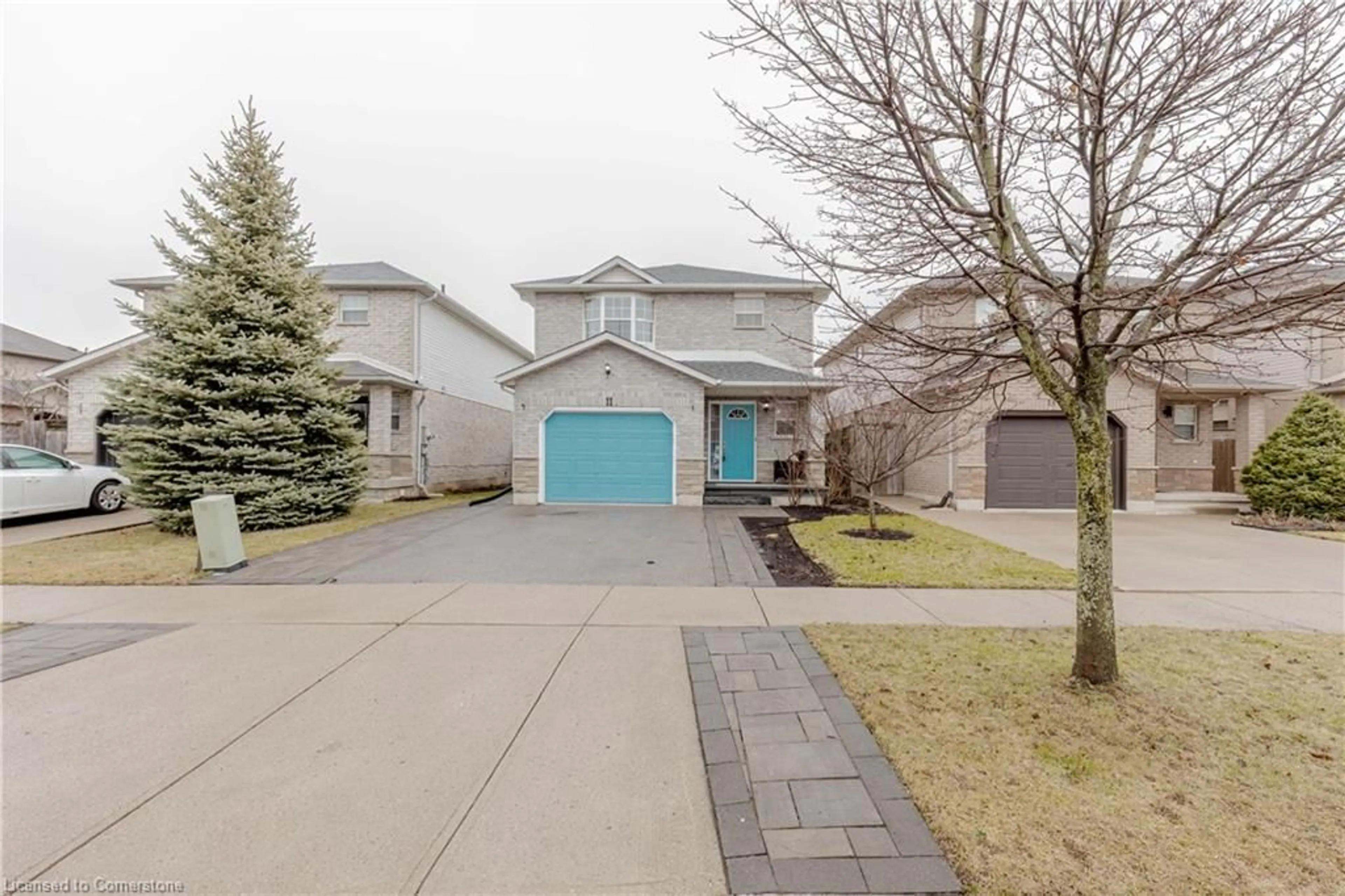 A pic from outside/outdoor area/front of a property/back of a property/a pic from drone, street for 11 Willowridge Way, Stoney Creek Ontario L8J 3Y8