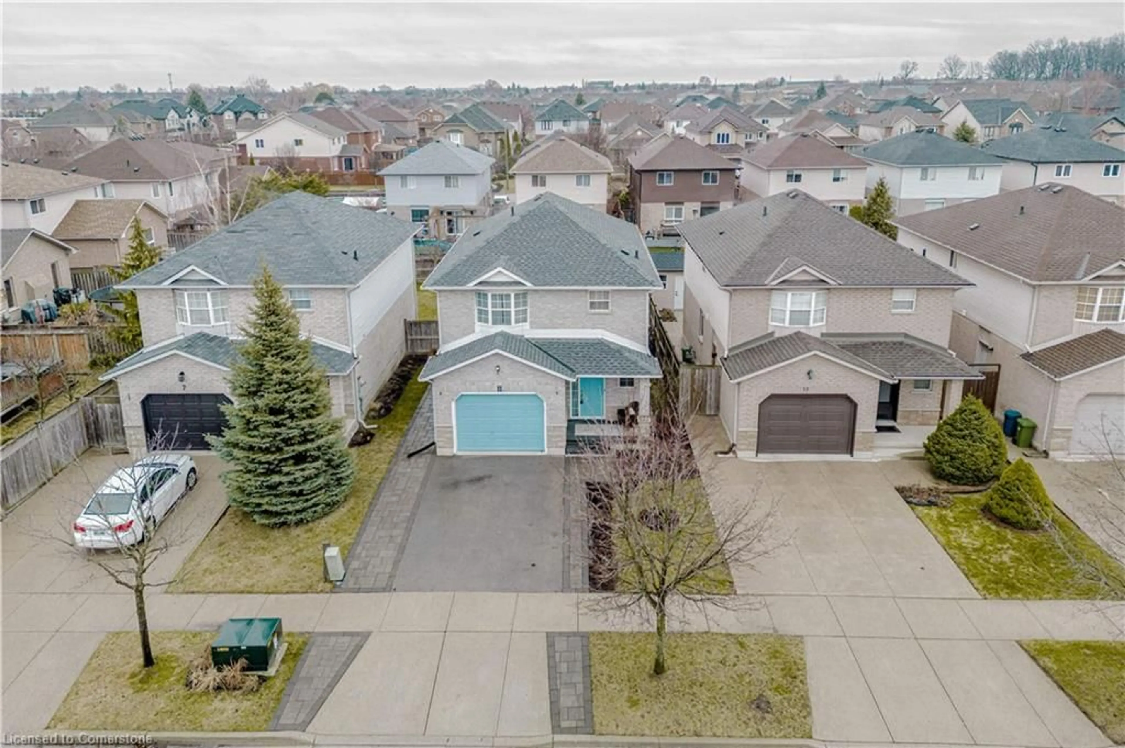 A pic from outside/outdoor area/front of a property/back of a property/a pic from drone, street for 11 Willowridge Way, Stoney Creek Ontario L8J 3Y8
