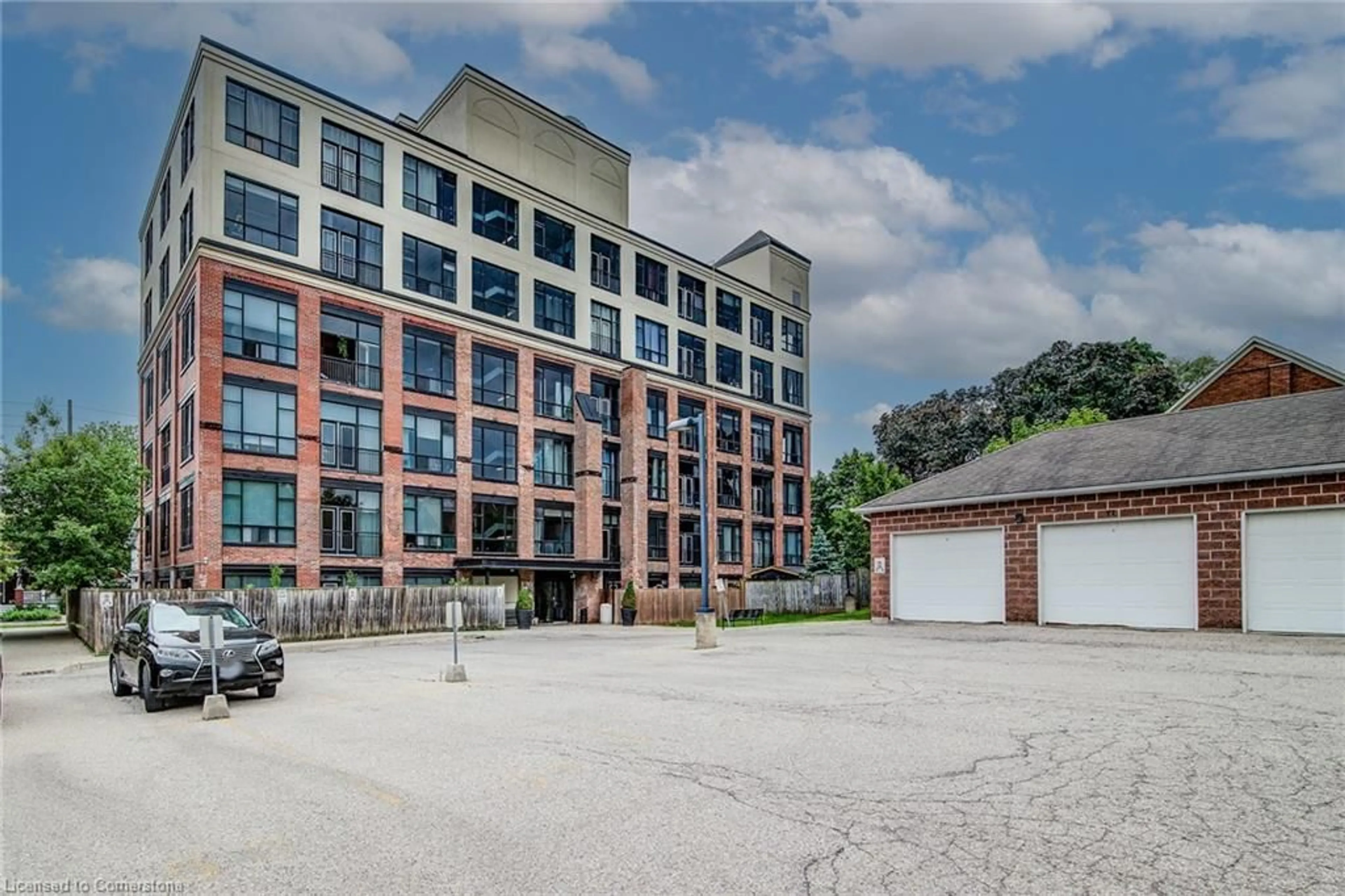 A pic from outside/outdoor area/front of a property/back of a property/a pic from drone, building for 120 Mansion St #608, Kitchener Ontario N2H 0A1