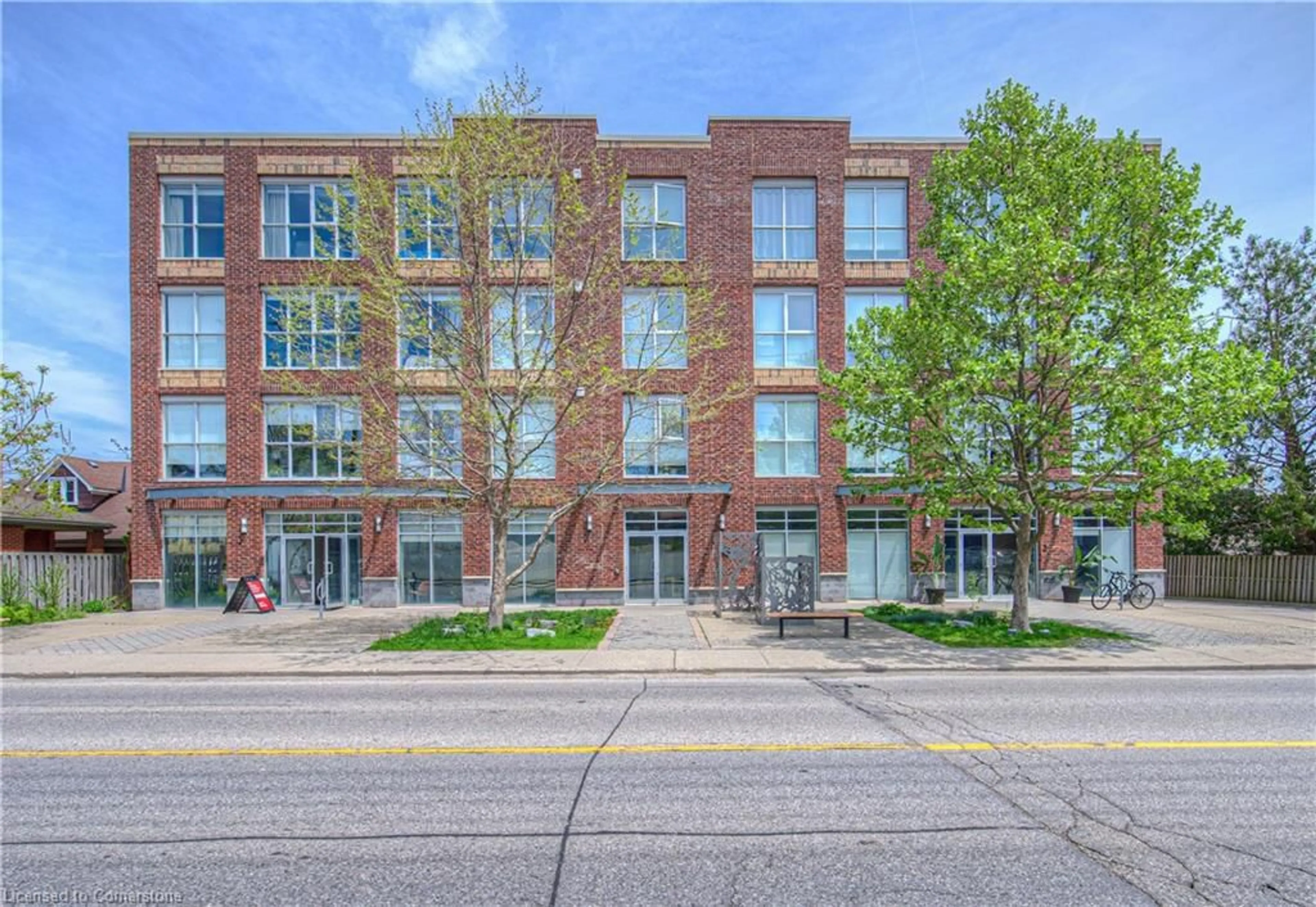 Home with brick exterior material, building for 36 Regina St #405, Waterloo Ontario N2J 3A2