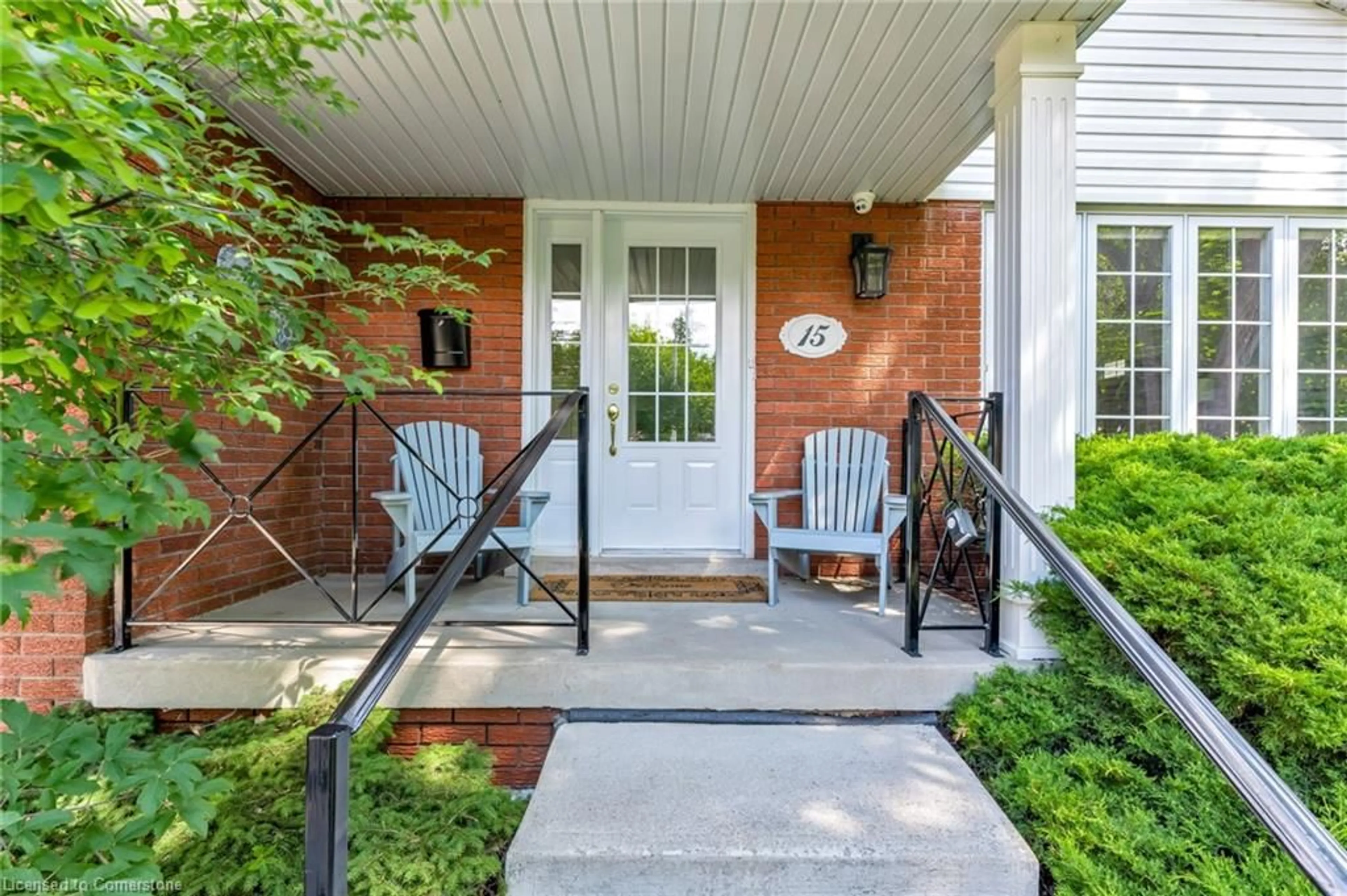 Unknown for 15 Monarch Crt, Dundas Ontario L9H 3W2
