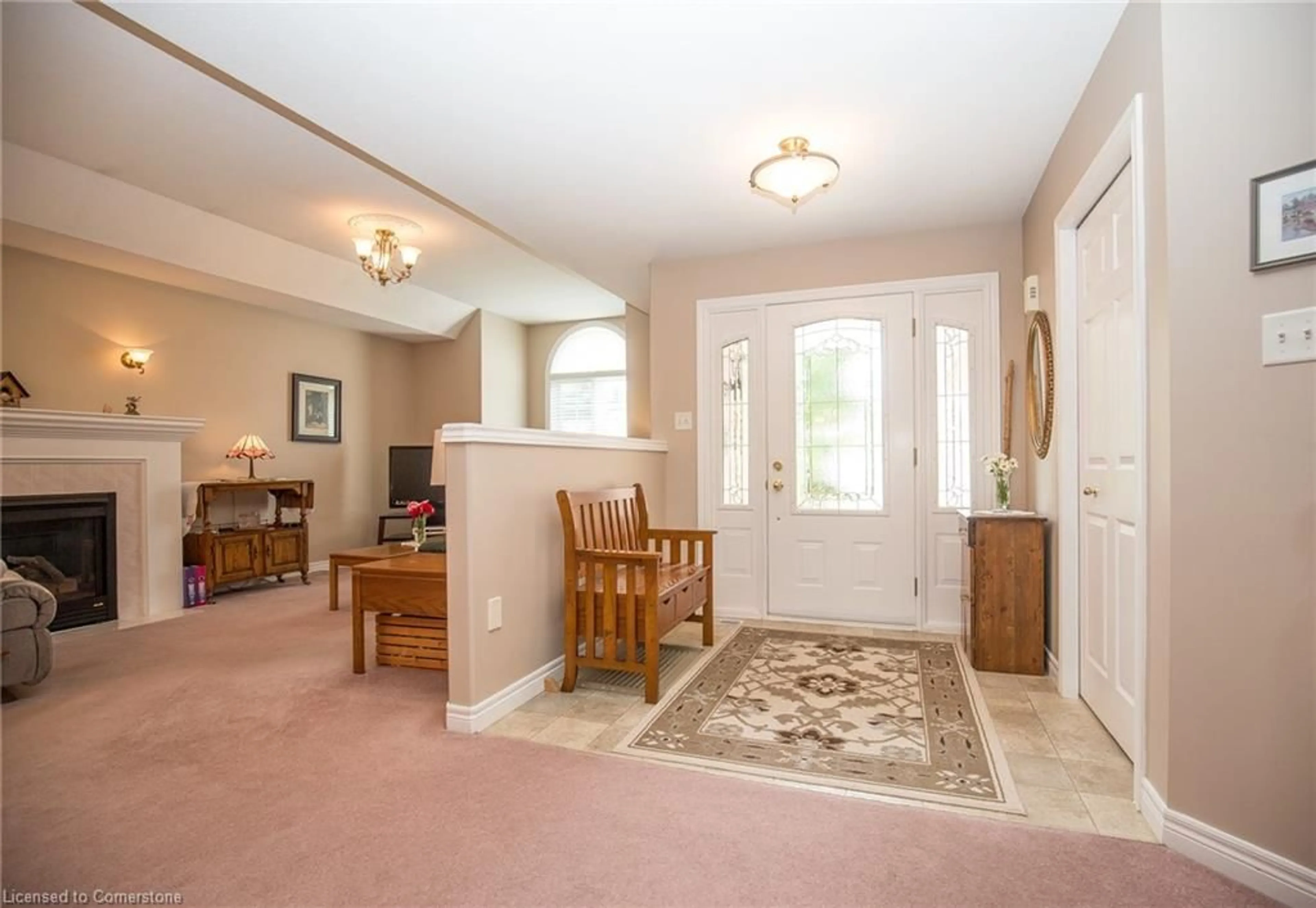 Indoor foyer for 19 Coastal Crt, Port Dover Ontario N0A 1N7