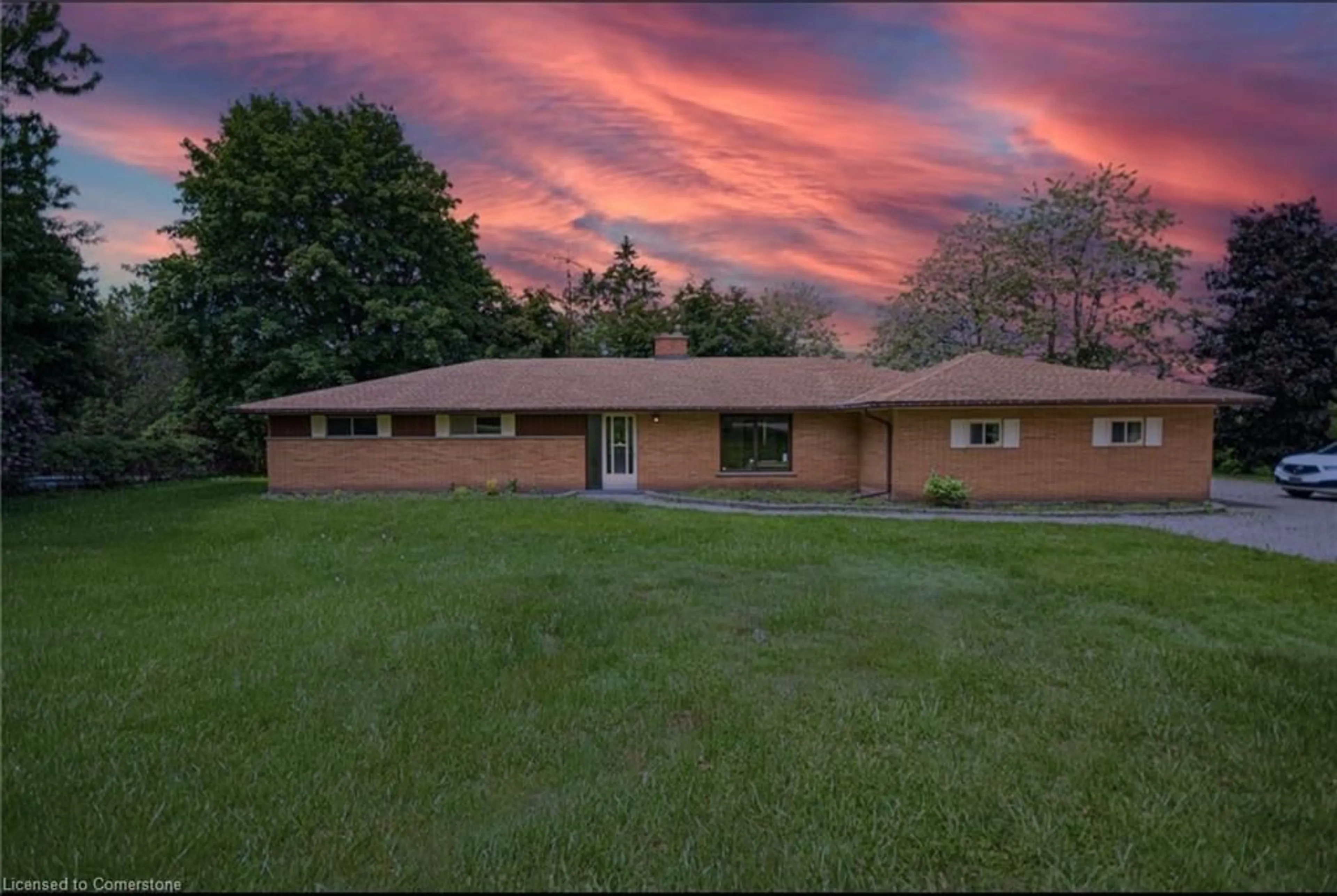 A pic from outside/outdoor area/front of a property/back of a property/a pic from drone, unknown for 830 Riverbank Dr, Cambridge Ontario N3H 4R6