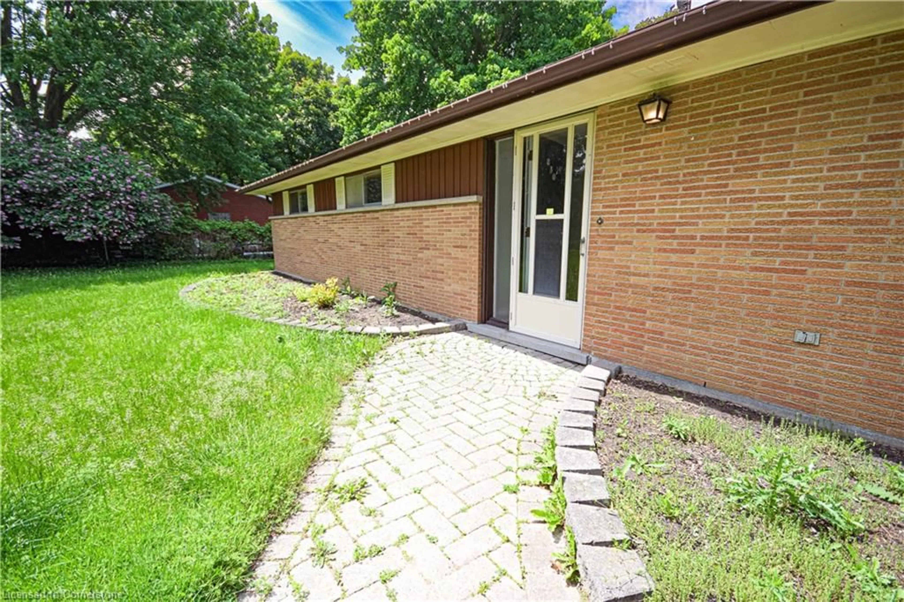 Home with brick exterior material, street for 830 Riverbank Dr, Cambridge Ontario N3H 4R6