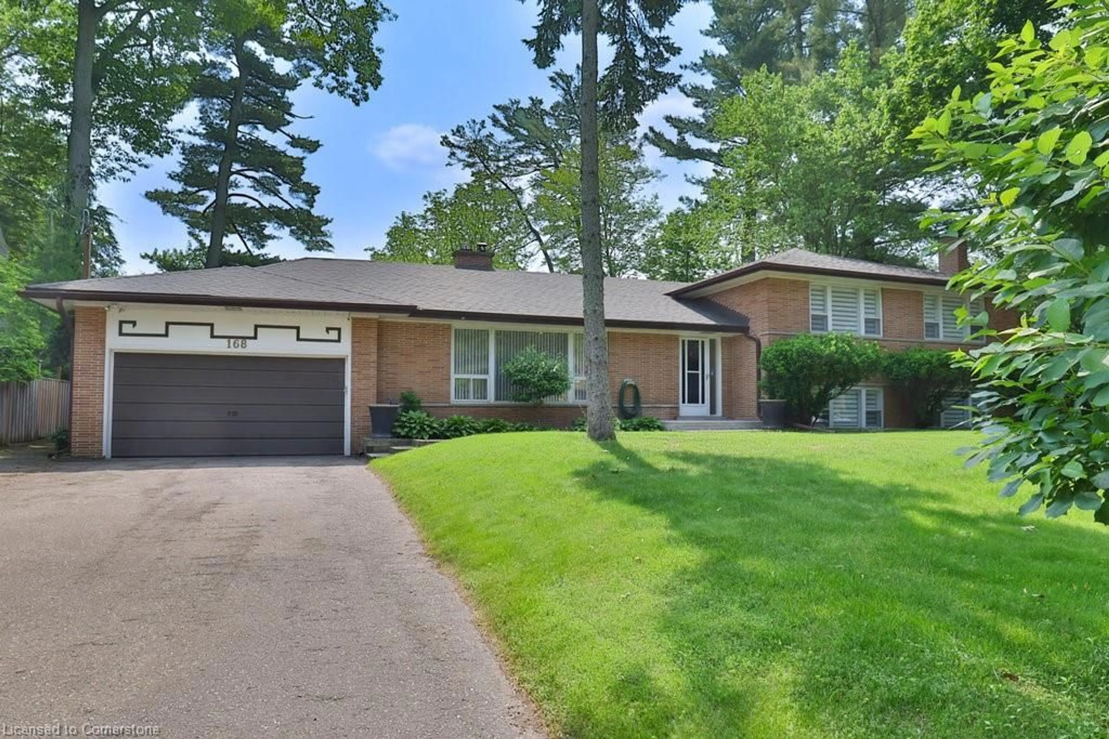 Home with brick exterior material, street for 168 Breezy Pines Dr, Mississauga Ontario L5B 1B4