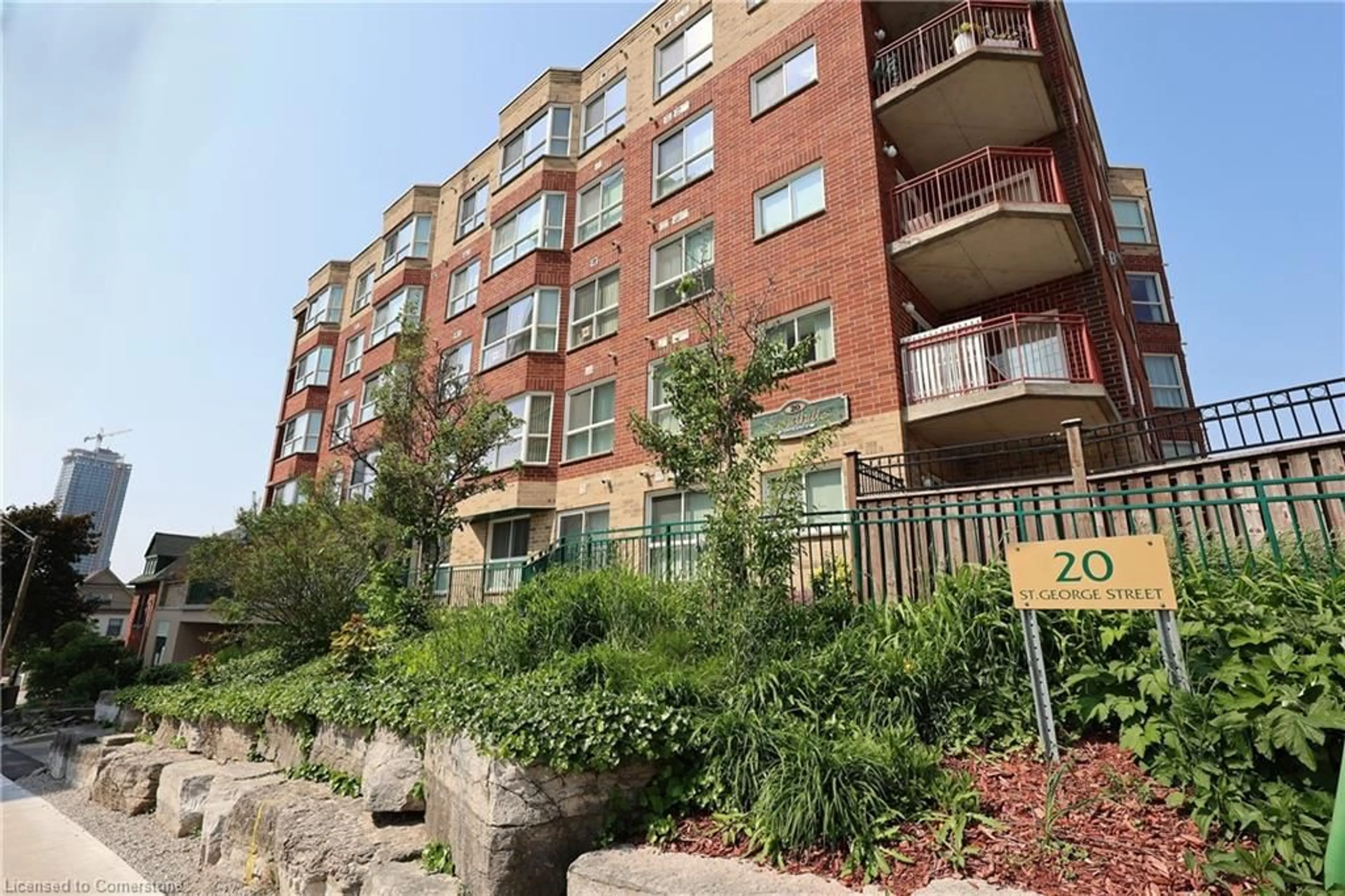Patio, building for 20 St George St #211, Kitchener Ontario N2G 2S7