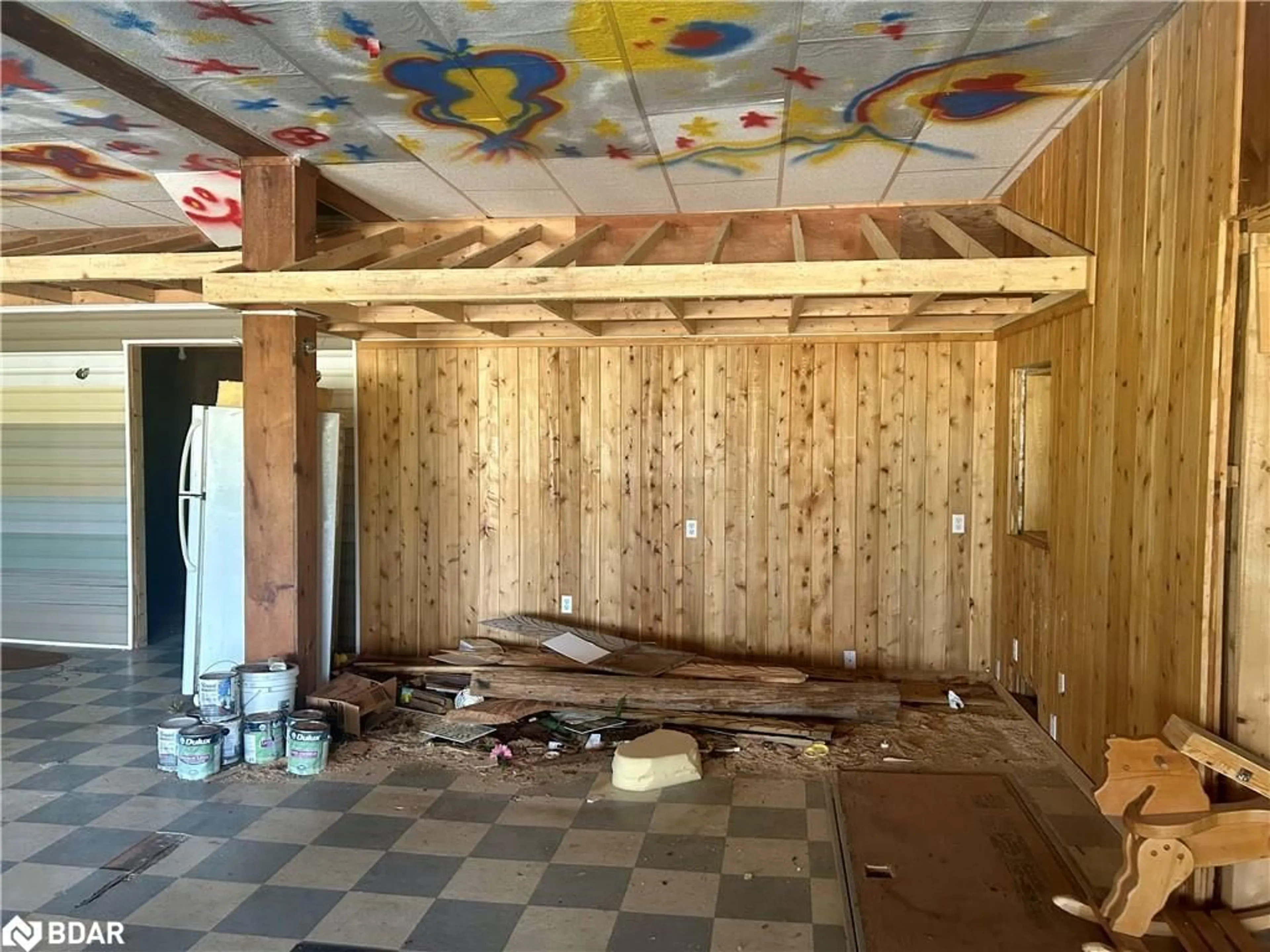 A pic of a room for 1137 Highway 6 Hwy, Mar Ontario N0H 2T0