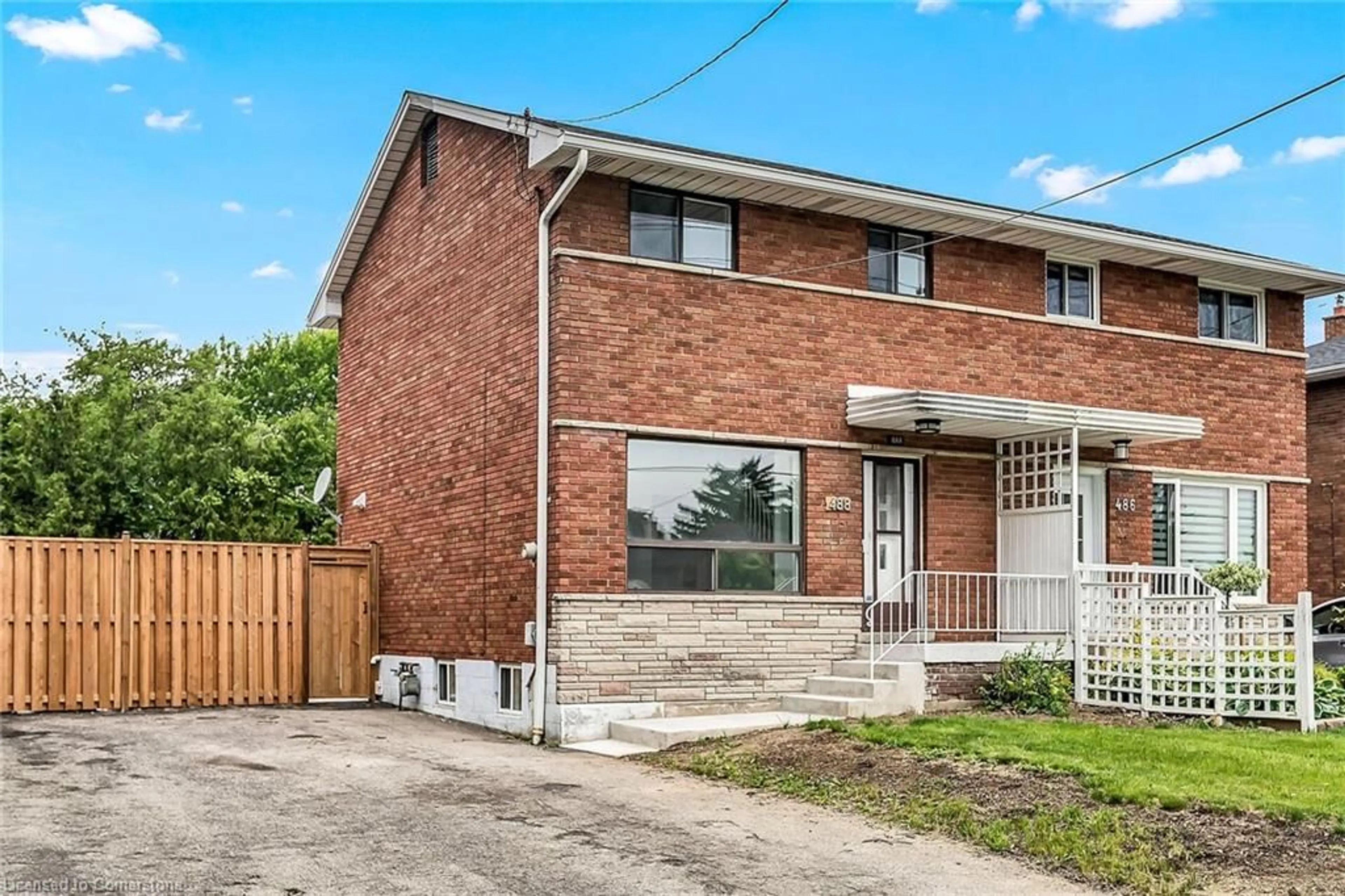 Home with brick exterior material, street for 488 Upper Kenilworth Ave, Hamilton Ontario L8T 4G8