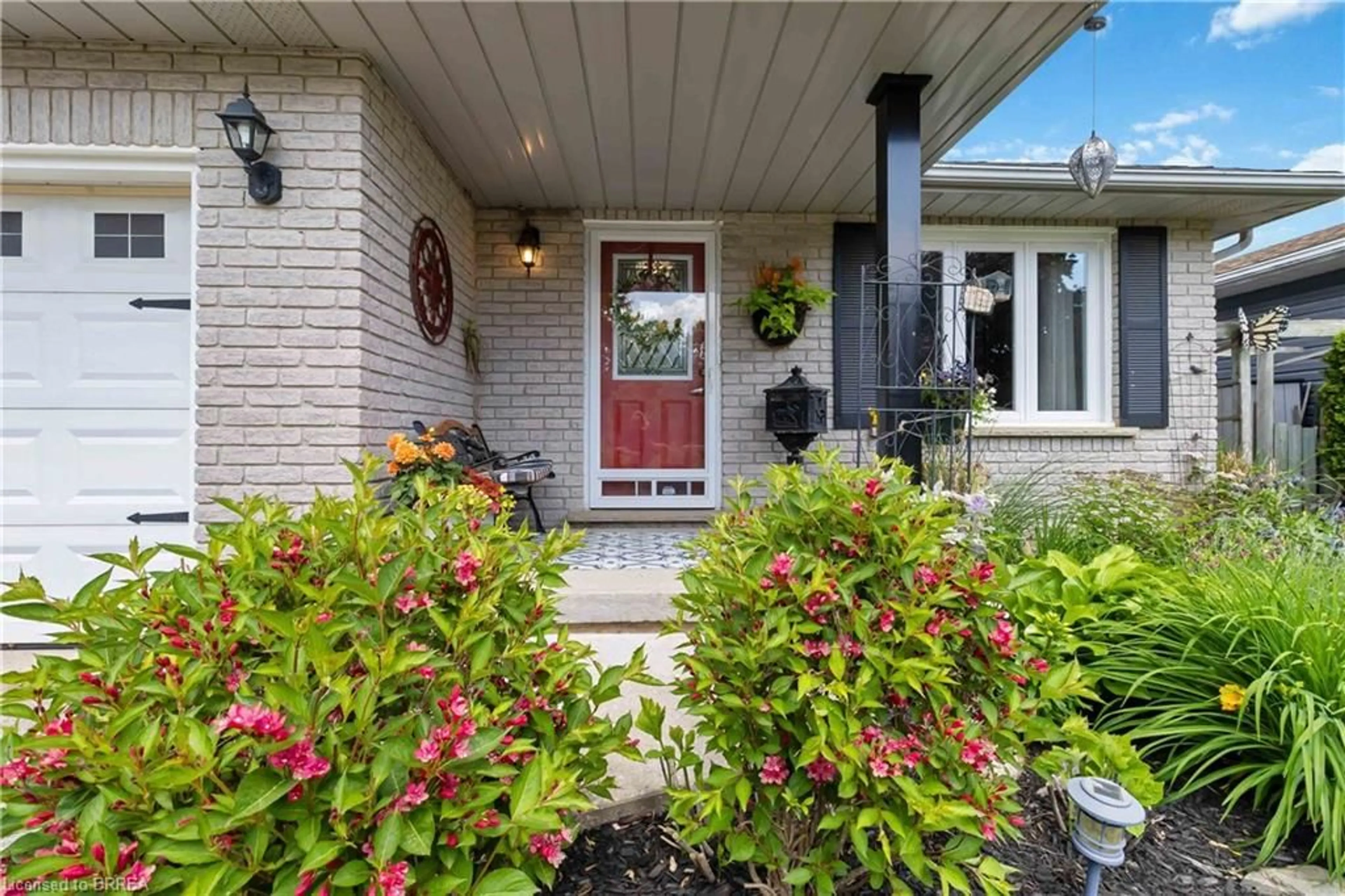 Unknown for 30 Shannon St, Brantford Ontario N3T 6L5