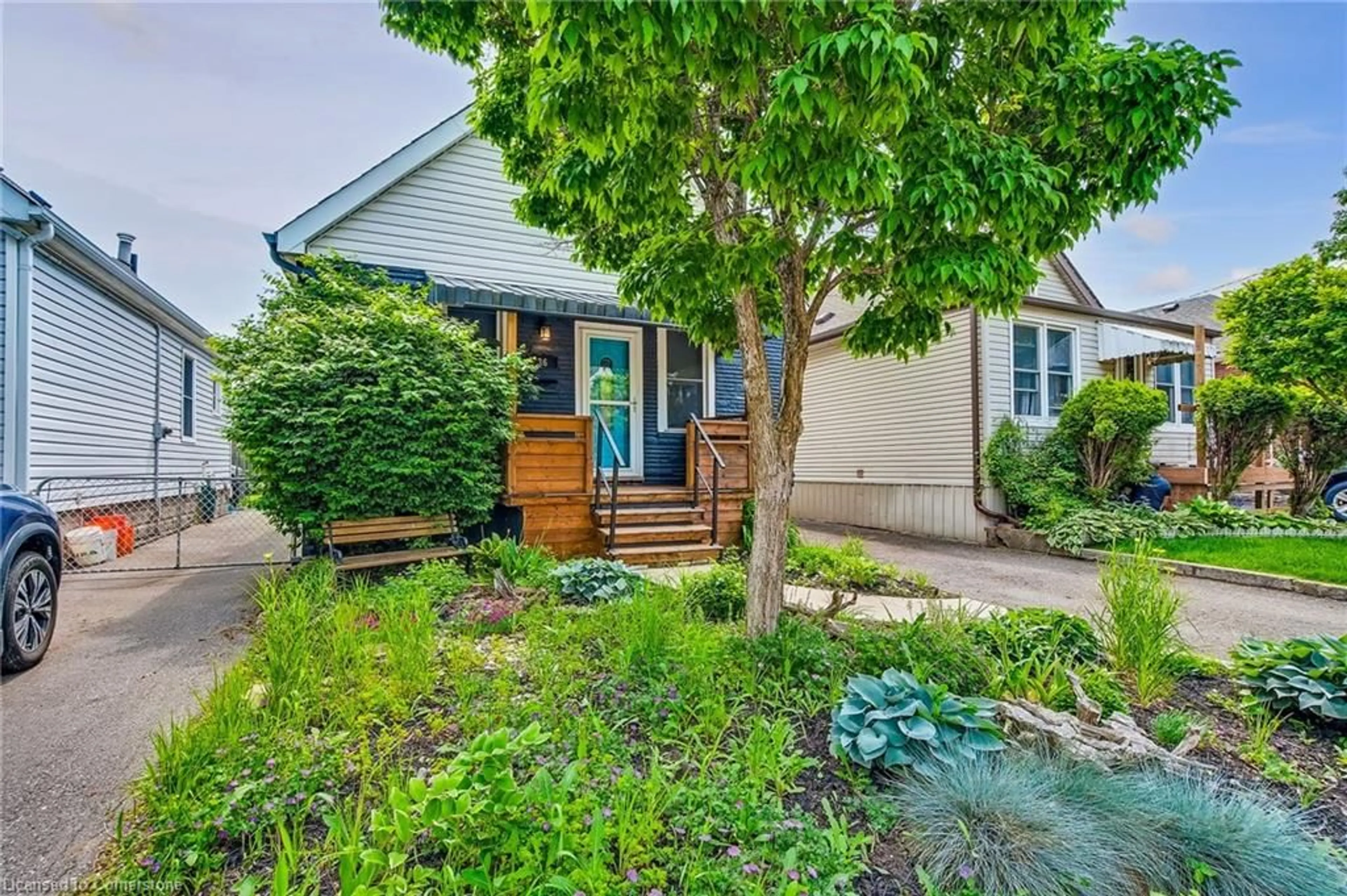 Unknown for 36 Barons Ave, Hamilton Ontario L8H 5A2