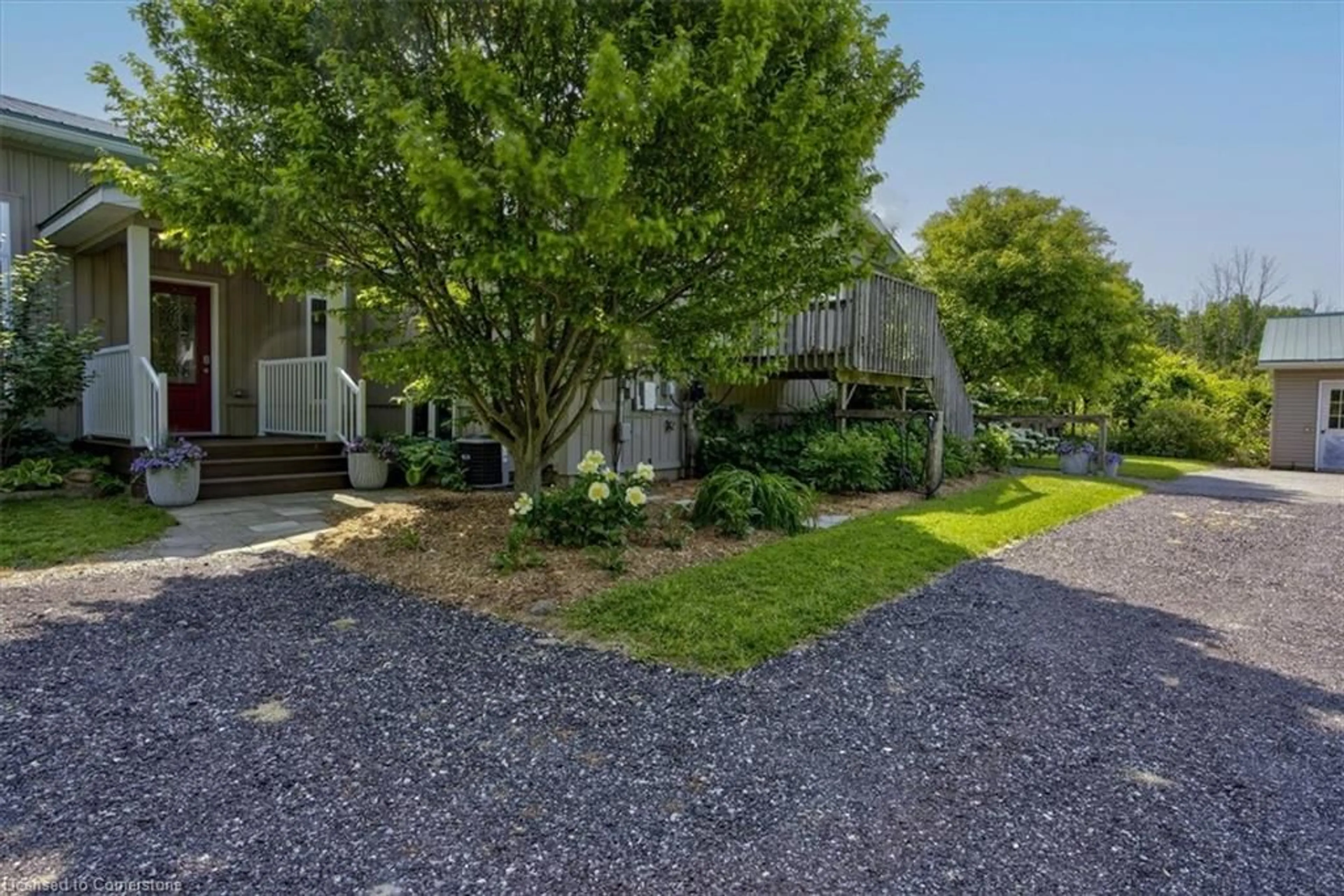 A pic from outside/outdoor area/front of a property/back of a property/a pic from drone, street for 274 Concession 7 Townsend, Waterford Ontario N0E 1Y0