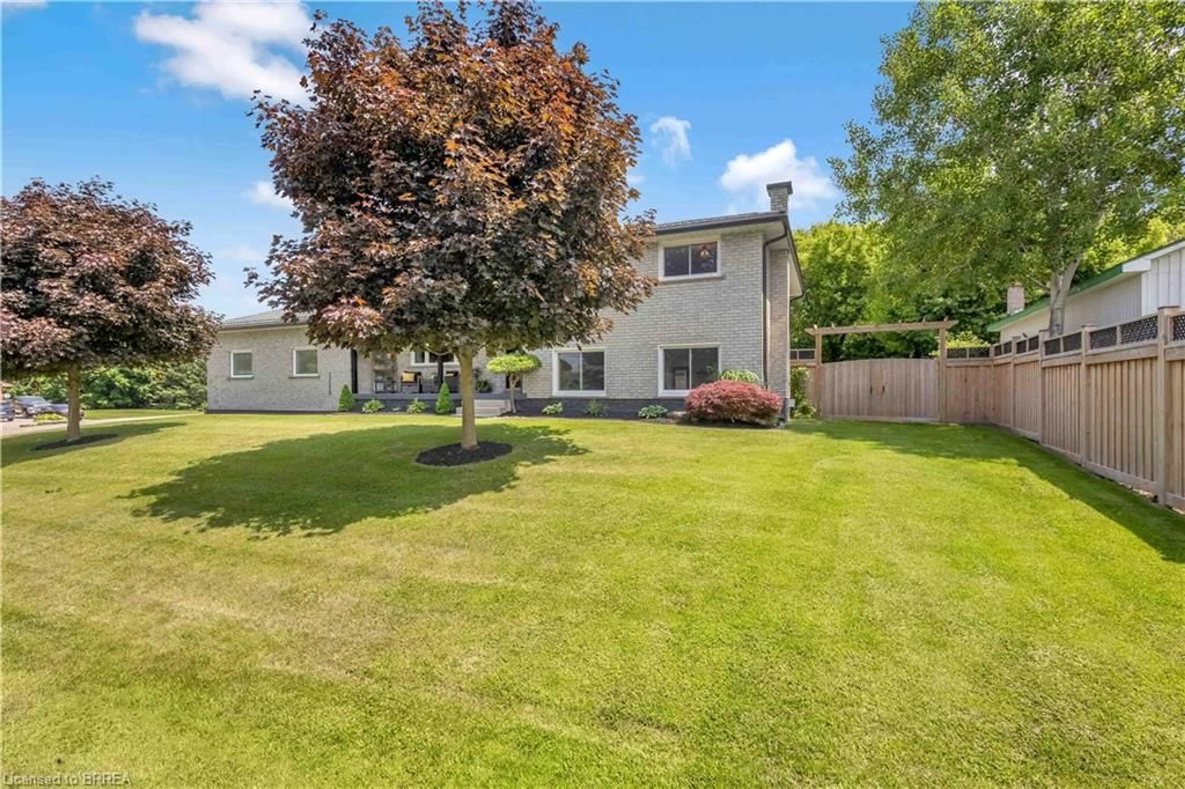 A pic from outside/outdoor area/front of a property/back of a property/a pic from drone, unknown for 3 Saint Catharine St, Burford Ontario N0E 1A0