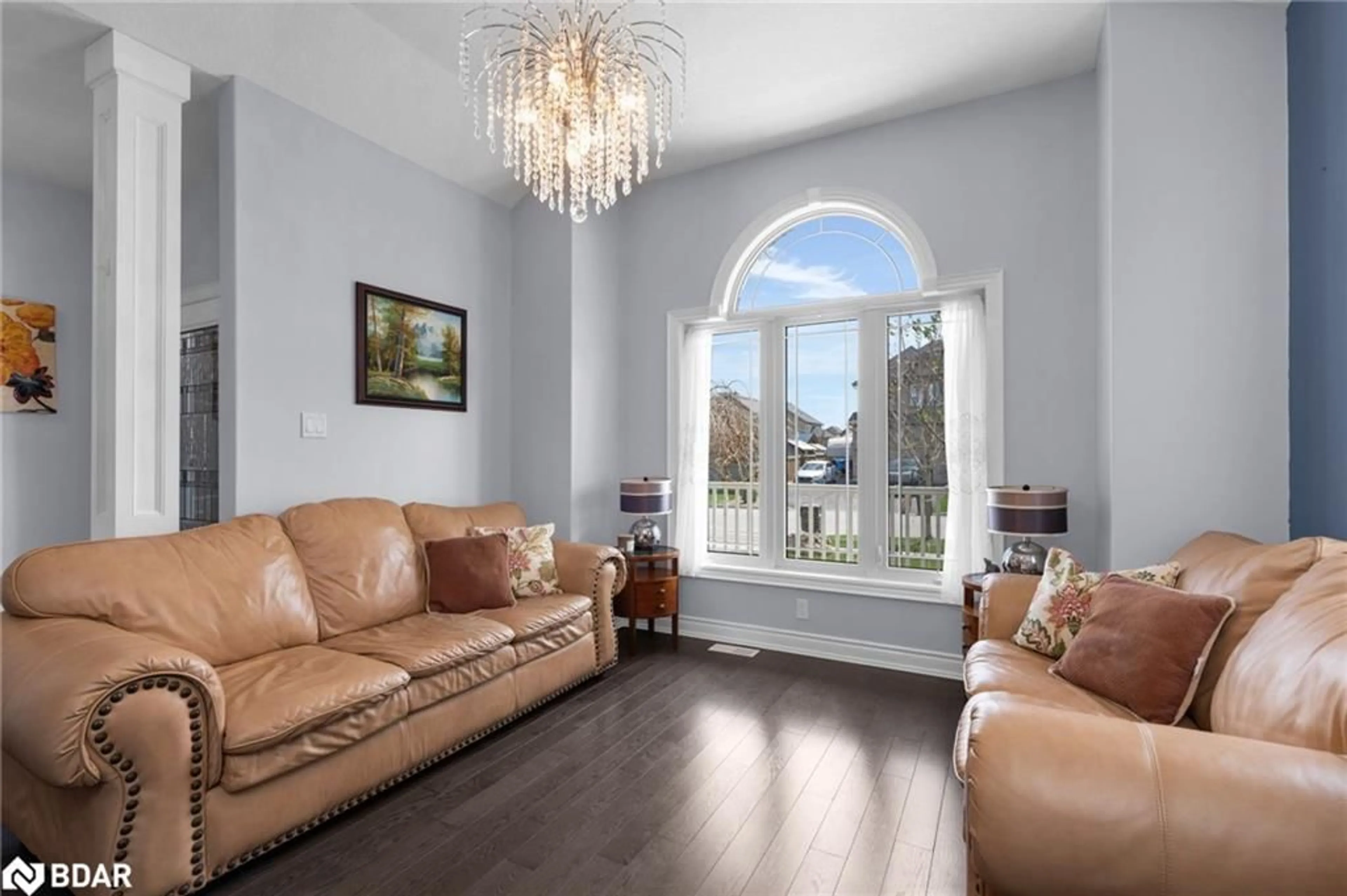 Living room with furniture, unknown for 60 Brownley Lane Lane, Angus Ontario L3W 0P9