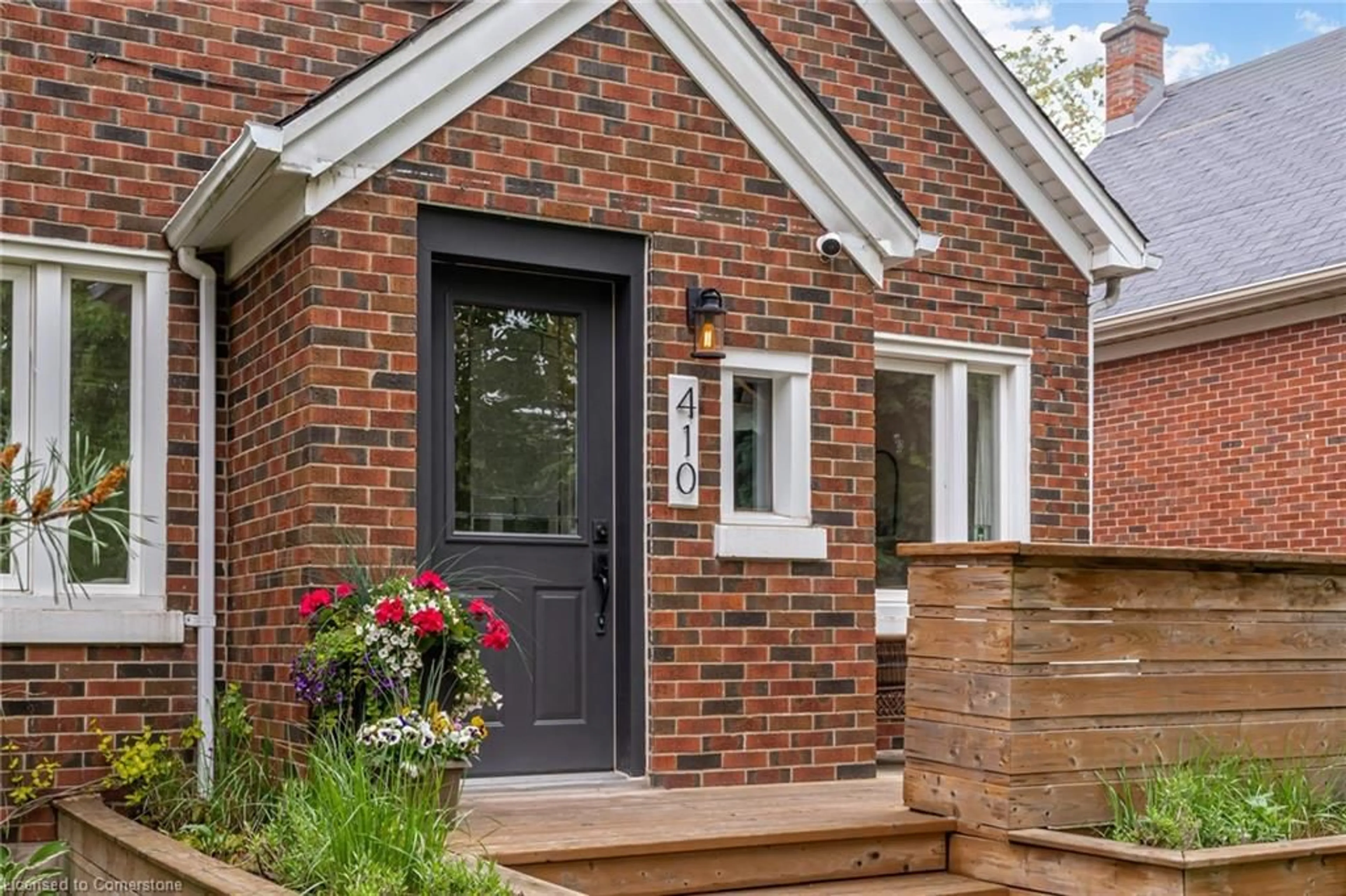 Home with brick exterior material, street for 410 Louisa St, Kitchener Ontario N2H 5N5