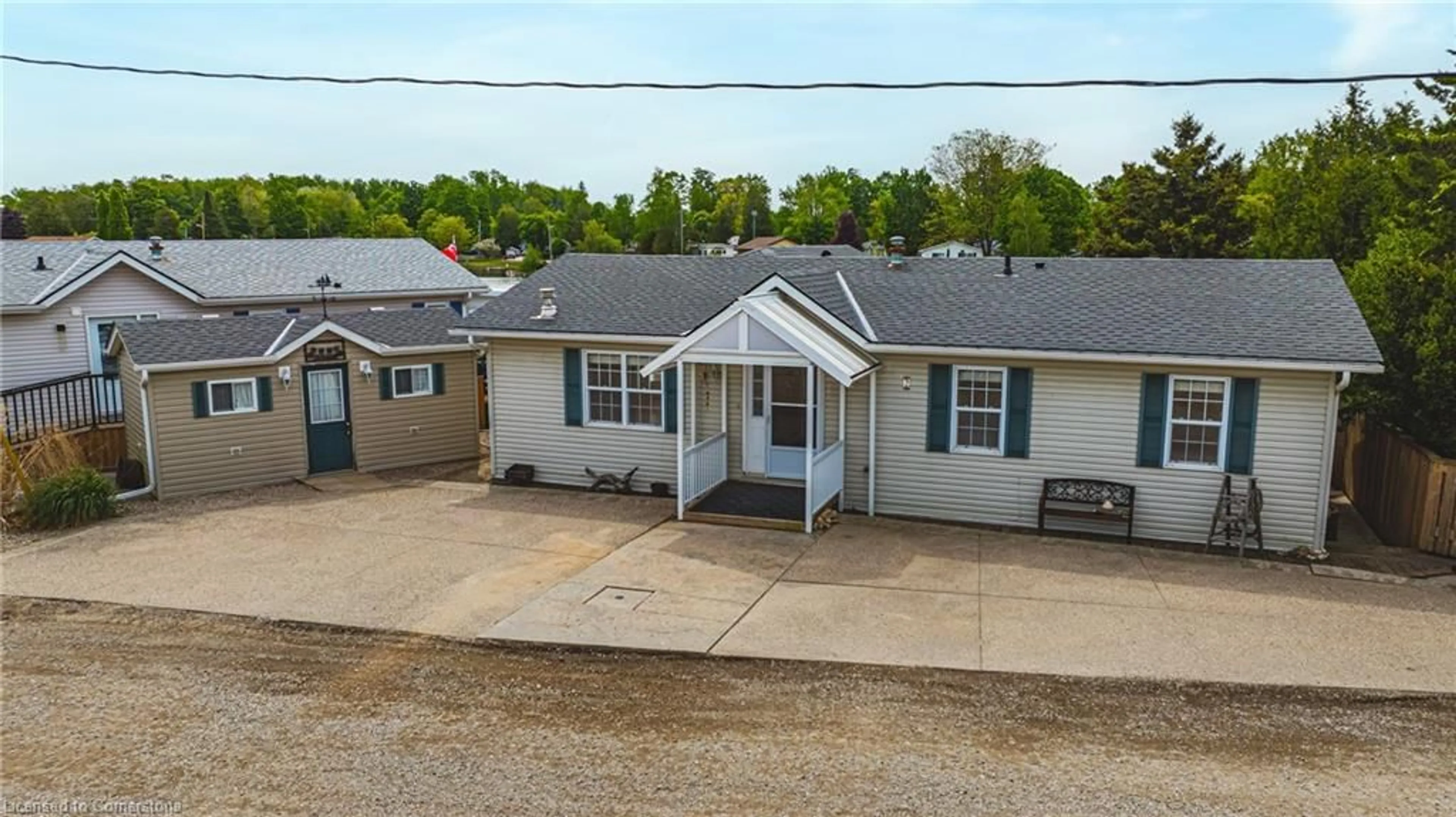 A pic from outside/outdoor area/front of a property/back of a property/a pic from drone, building for 2 Hemlock Crescent Pvt, Puslinch Ontario N0B 2K0