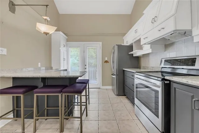 Additional property image - 3243 New St Unit 7