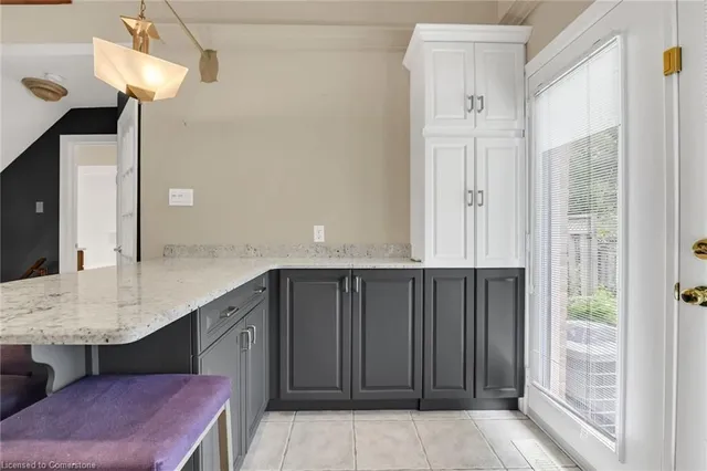 Additional property image - 3243 New St Unit 7