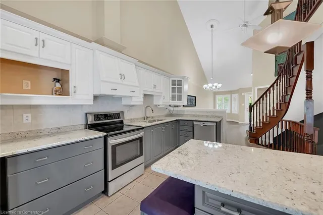 Additional property image - 3243 New St Unit 7