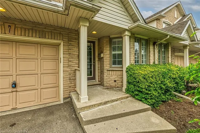 Additional property image - 3243 New St Unit 7