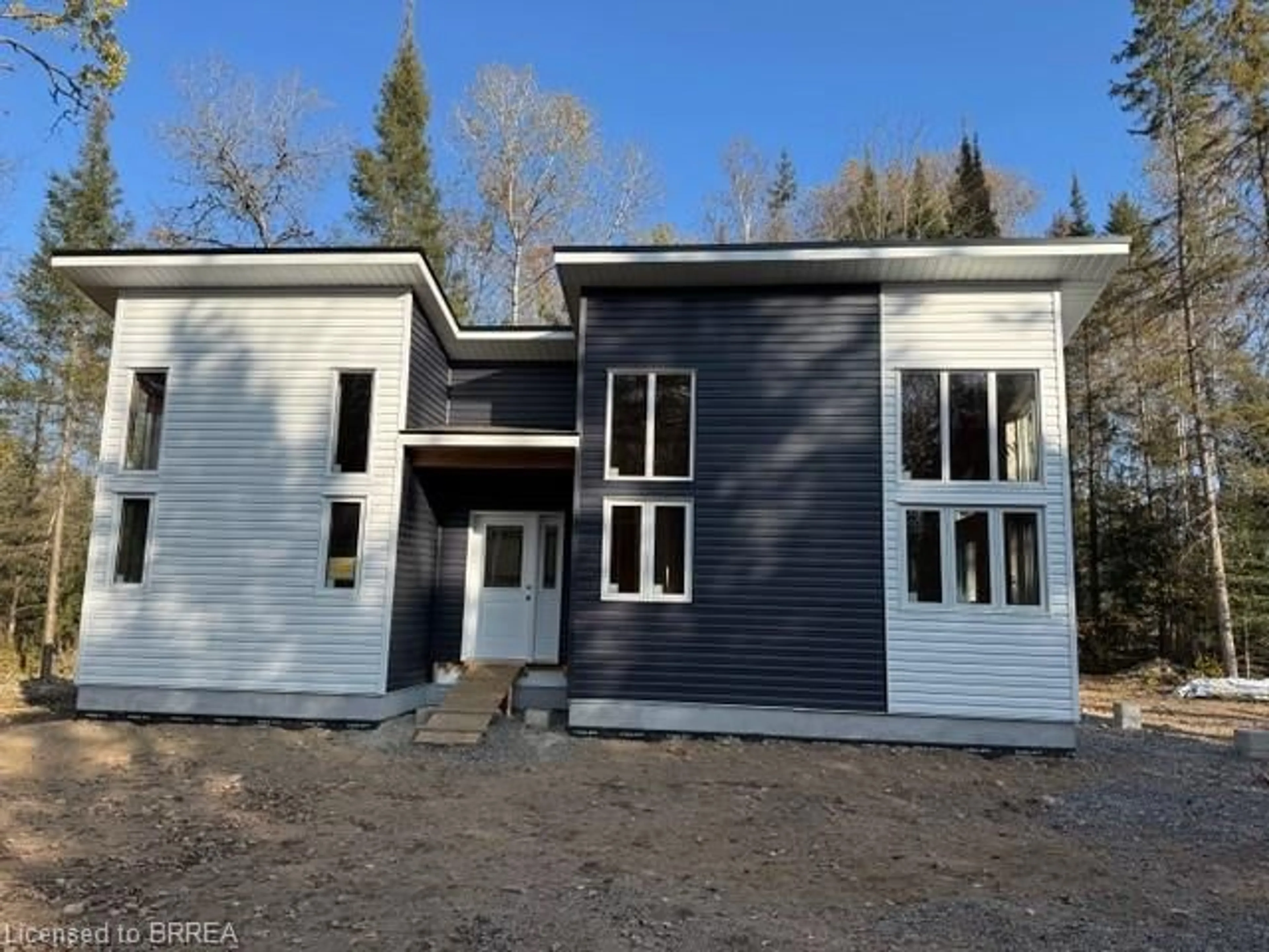 Home with vinyl exterior material, building for 30 Shields Point Rd, Rutherglen Ontario P0H 2E0