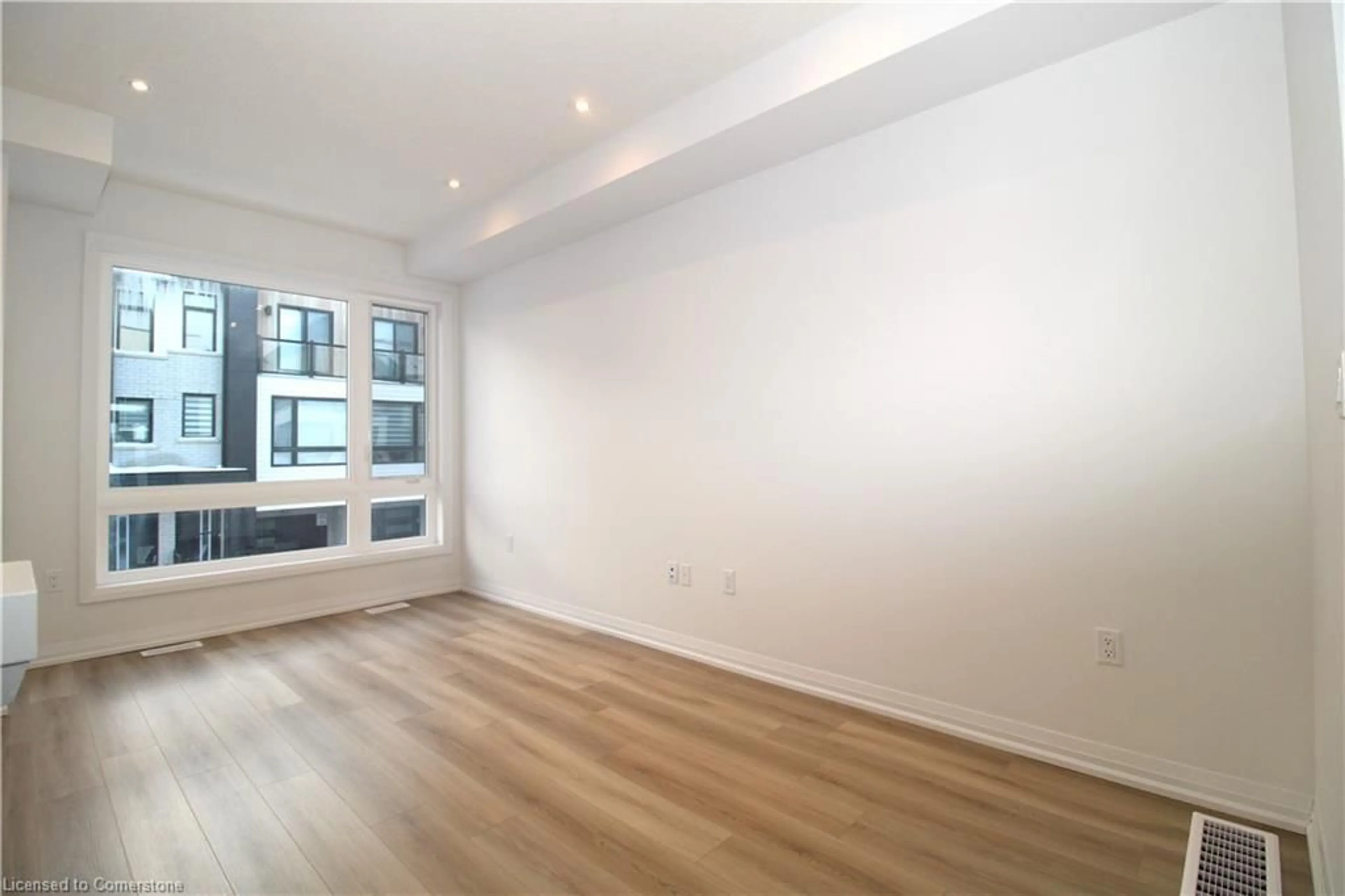 A pic of a room for 55 Tom Brown Dr #93, Paris Ontario N3L 0K6