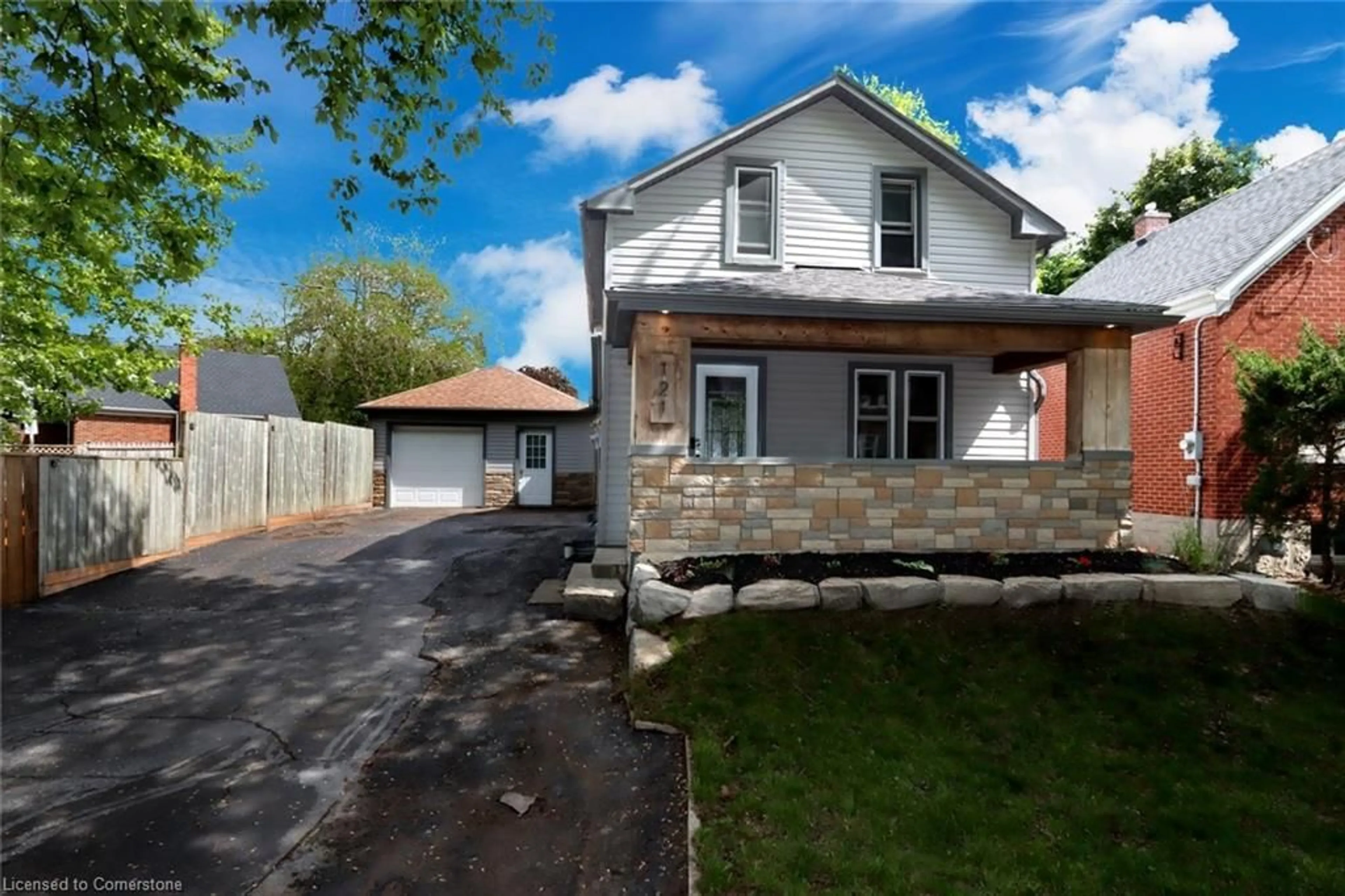 Unknown for 121 Brock St, Kitchener Ontario N2M 1X2