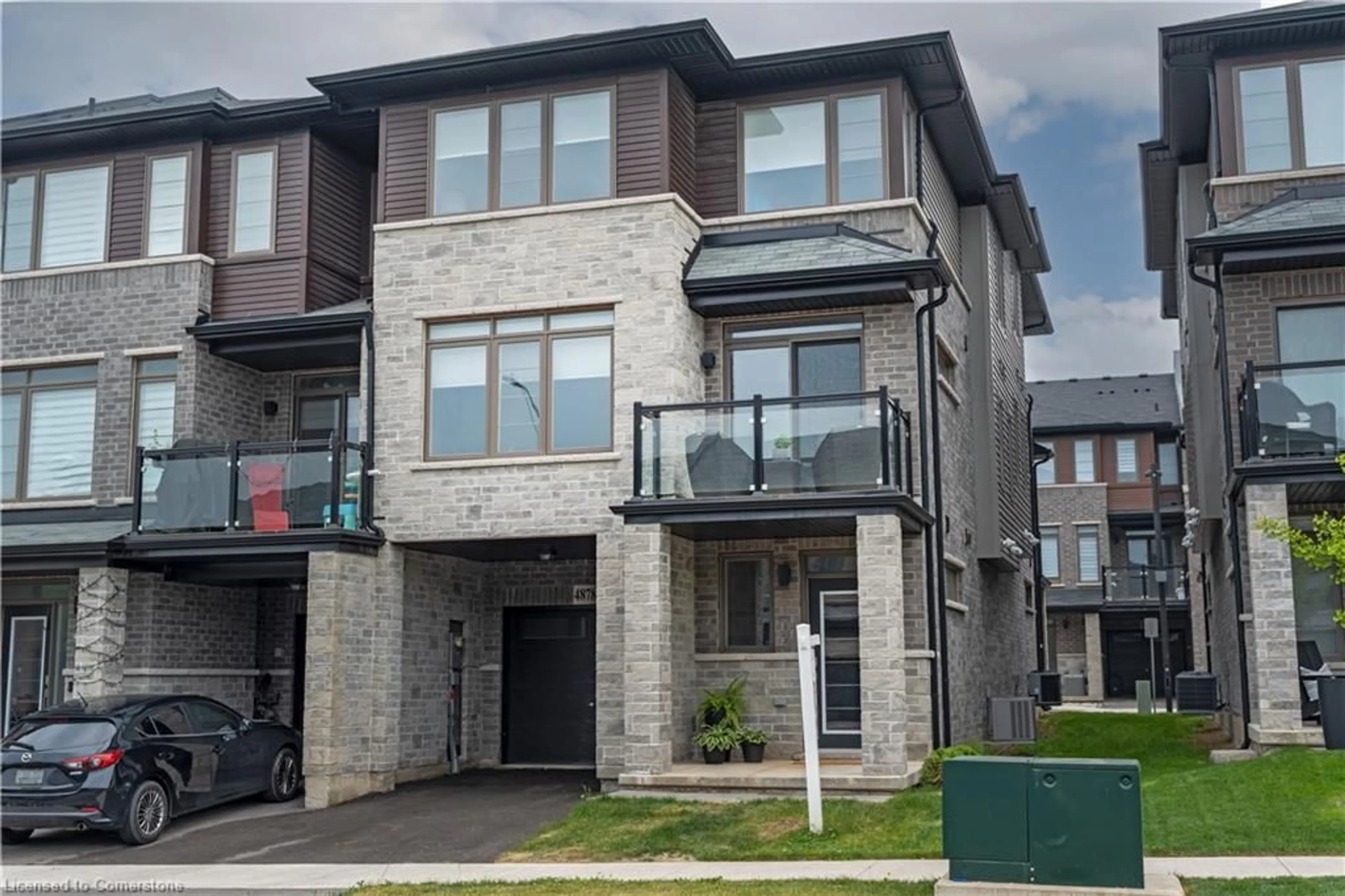 Home with brick exterior material, street for 4878 Connor Dr, Beamsville Ontario L3J 0T4