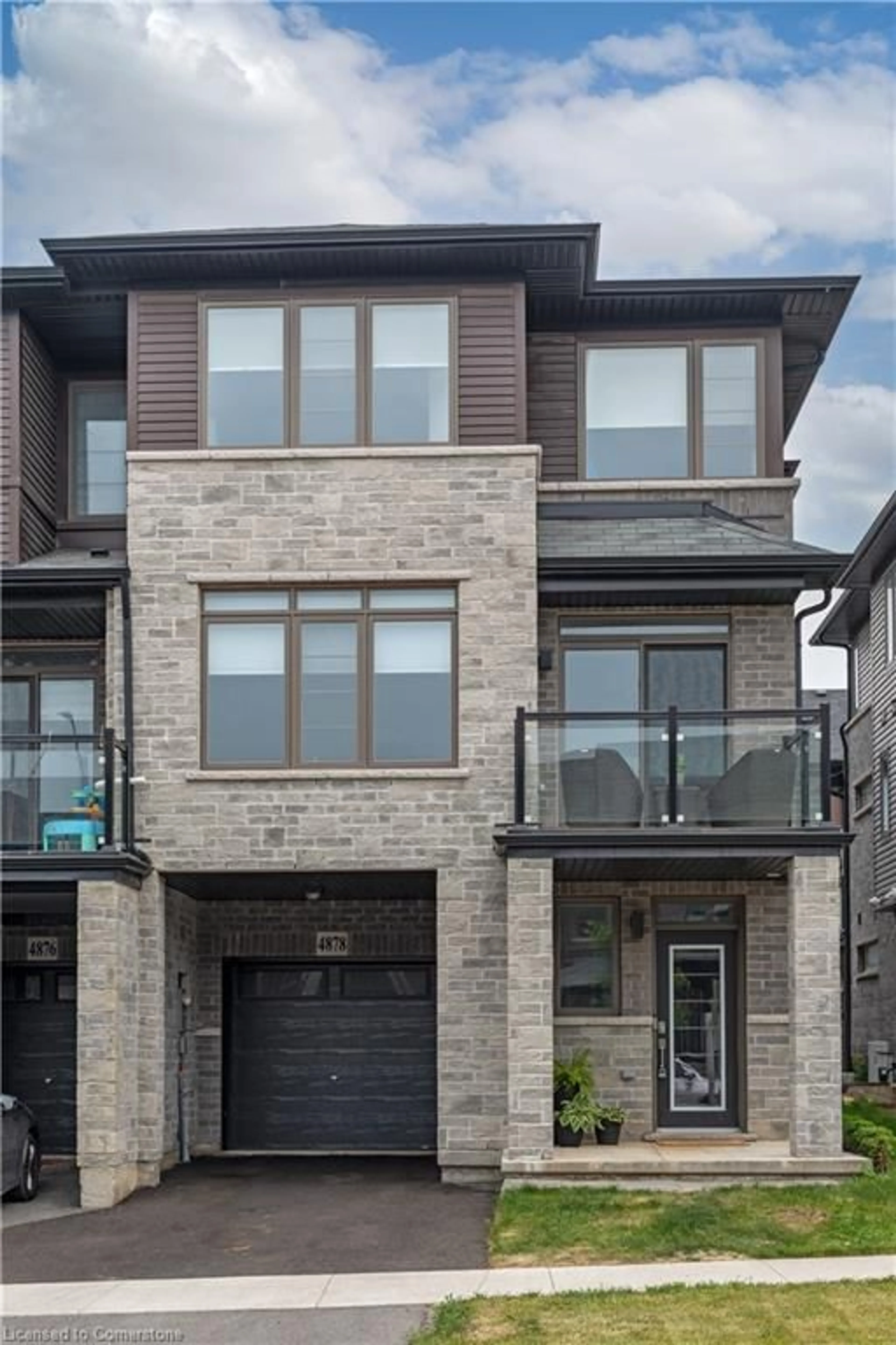 Home with brick exterior material, street for 4878 Connor Dr, Beamsville Ontario L3J 0T4