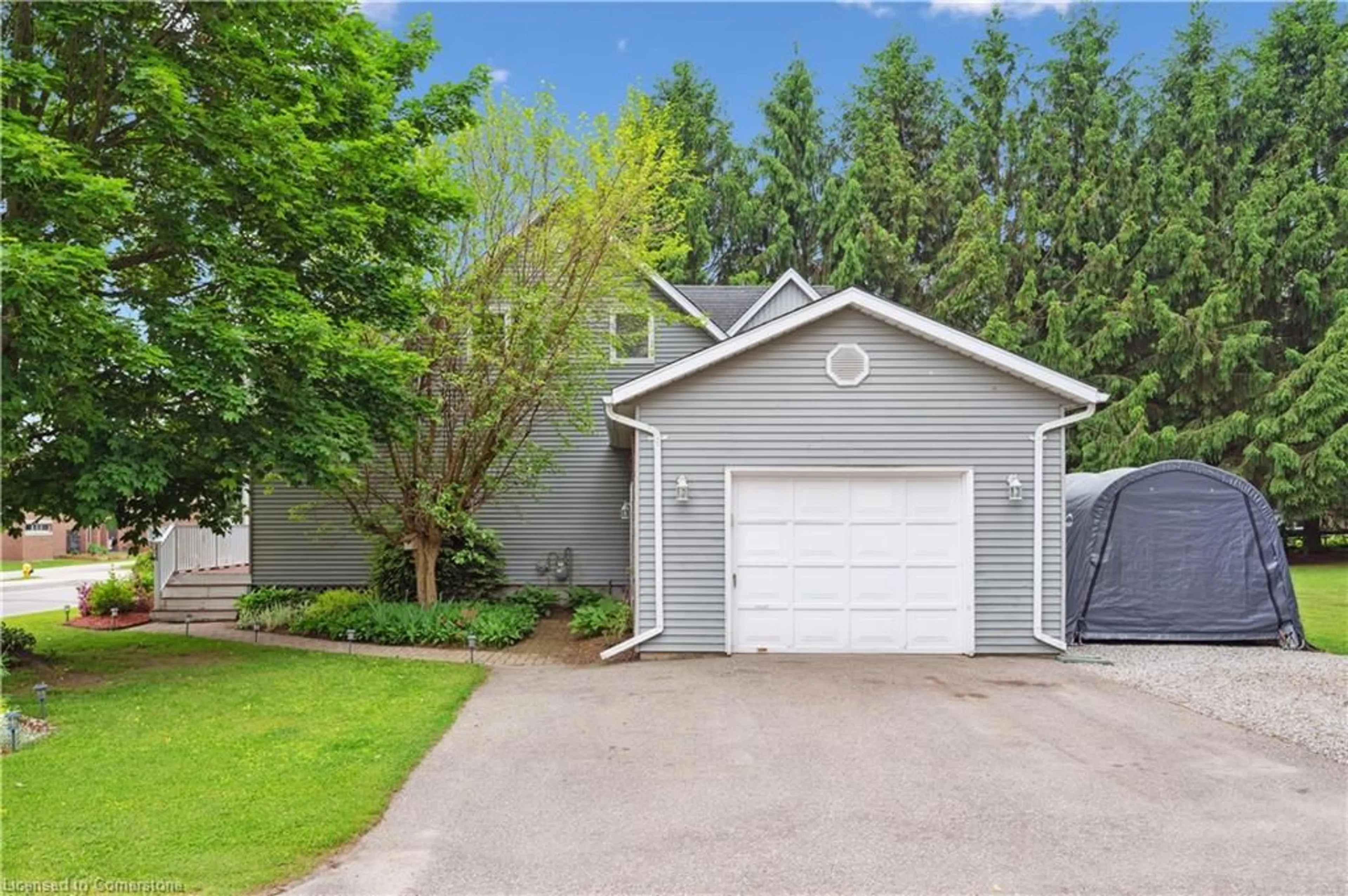 Unknown for 22 Charles St, St. Clements Ontario N0B 2M0