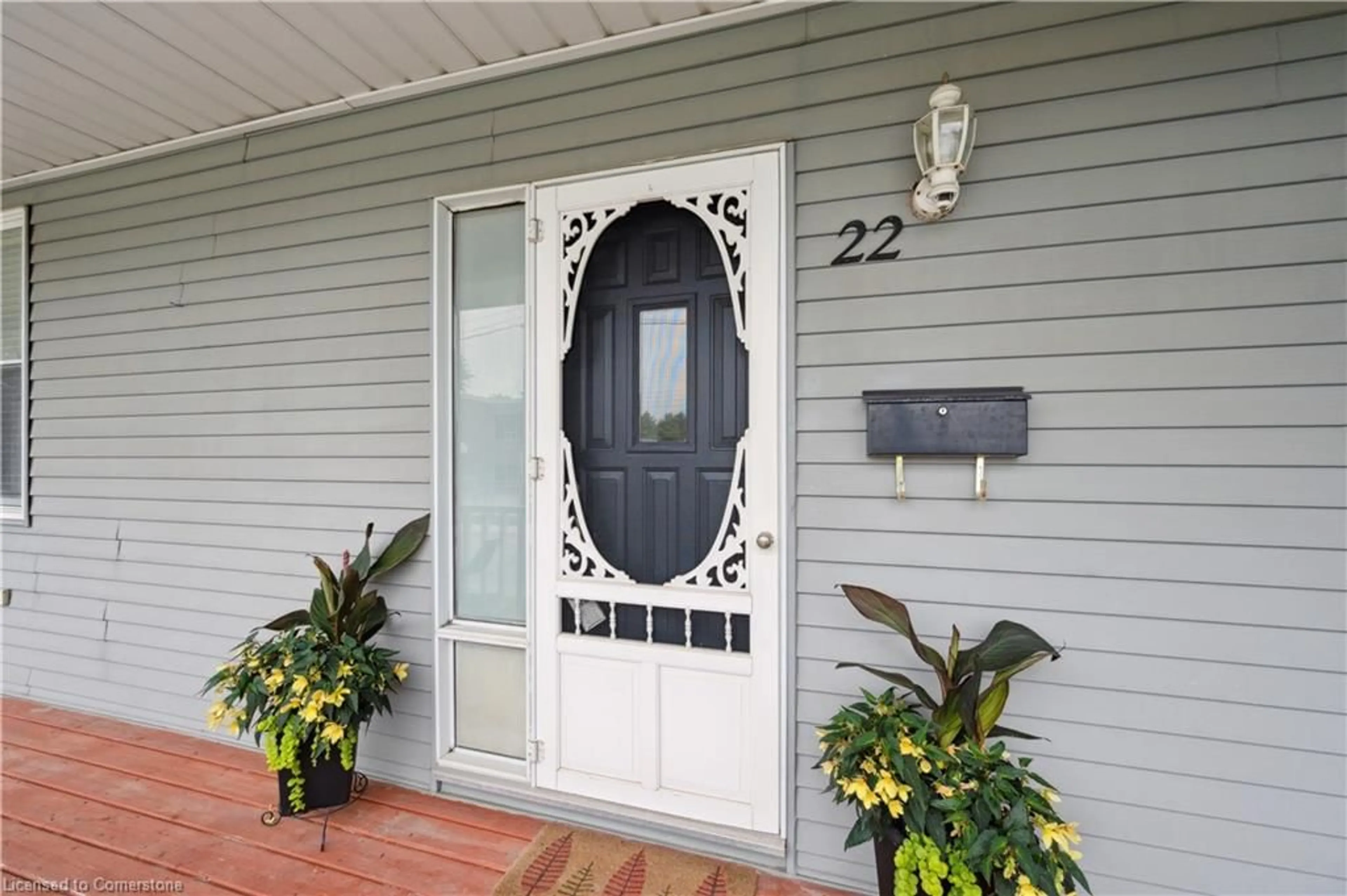 Indoor entryway for 22 Charles St, St. Clements Ontario N0B 2M0