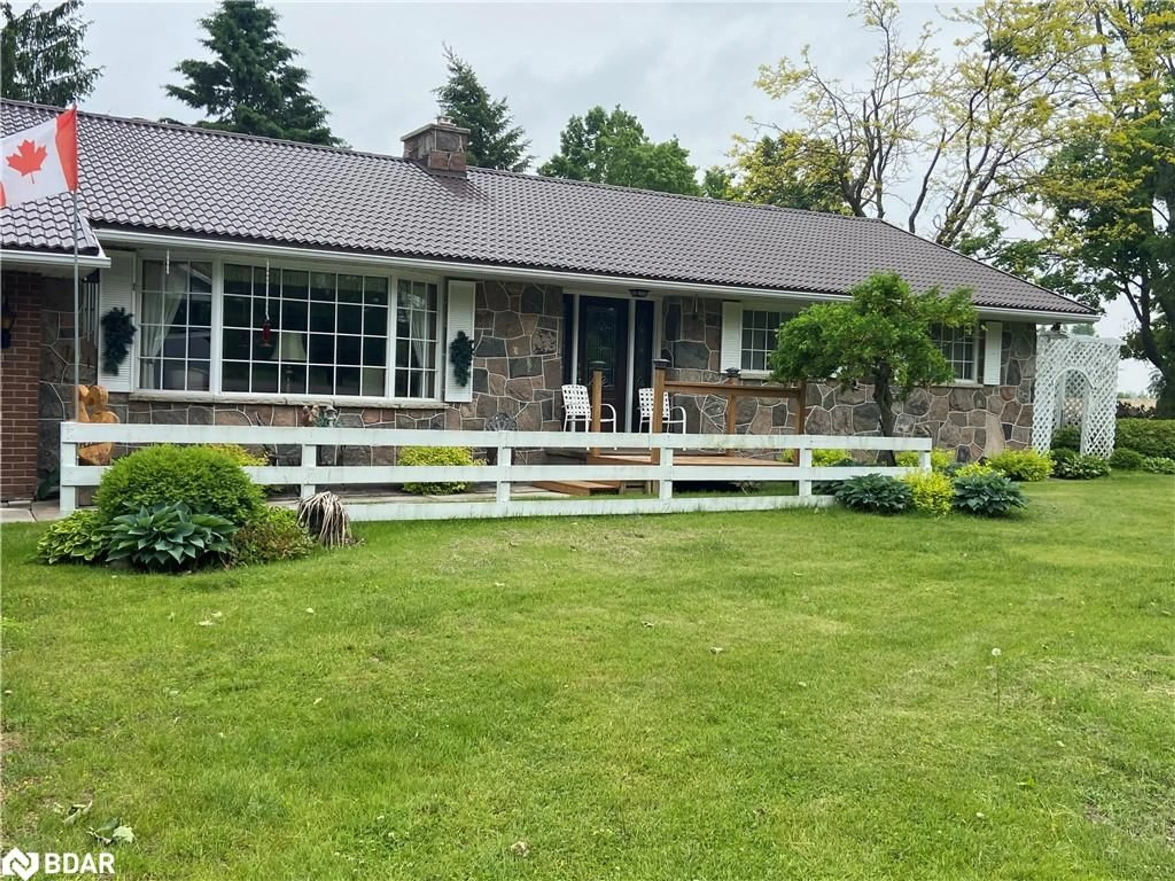 A pic from outside/outdoor area/front of a property/back of a property/a pic from drone, unknown for 978 15/16 Sideroad E Sideroad, Oro-Medonte Ontario L0L 1T0