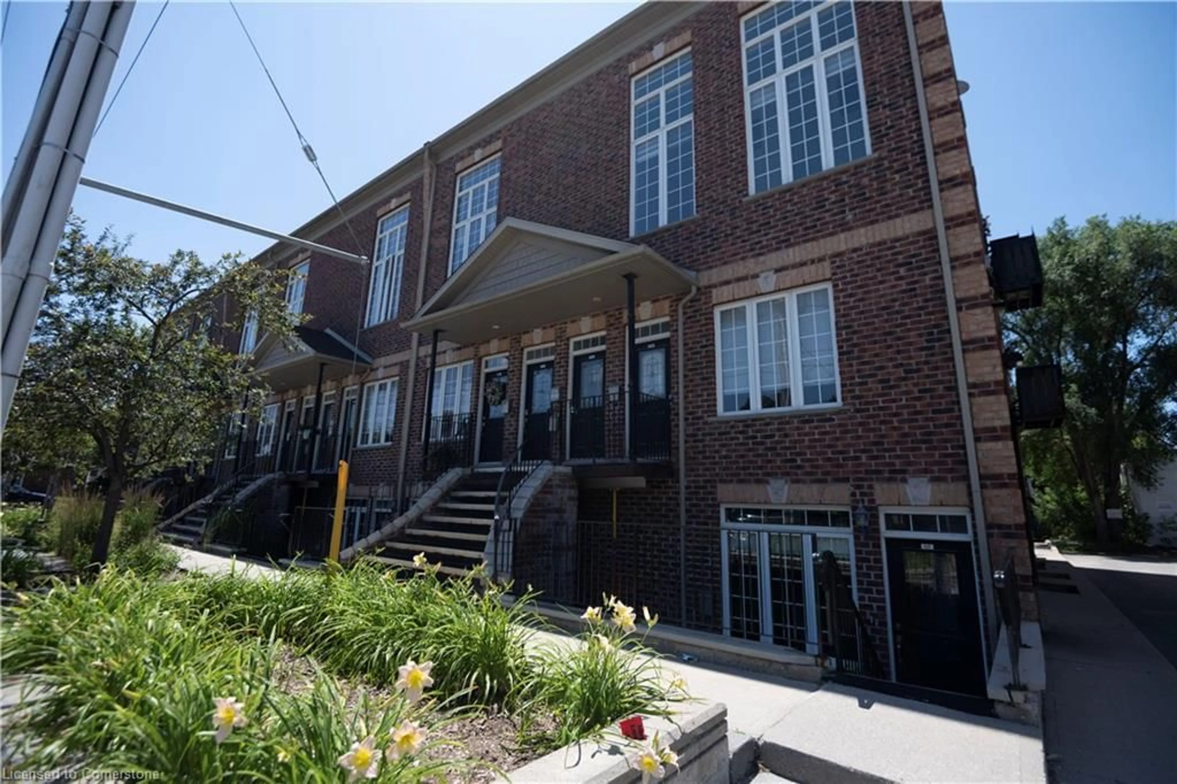 Unknown for 555 King St #109, Kitchener Ontario N2G 2L9